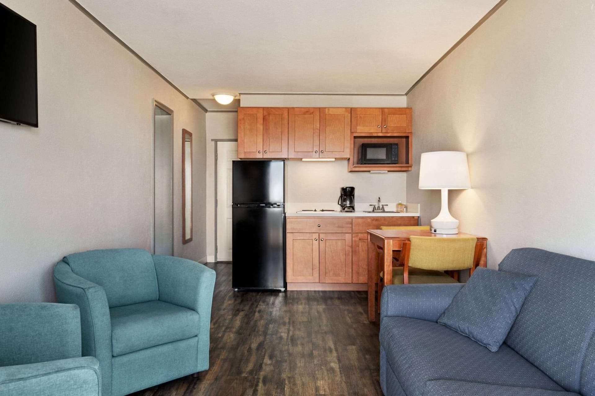 Days Inn by Wyndham Ocean City Oceanfront gallery photo in Ocean City, MD — image 12