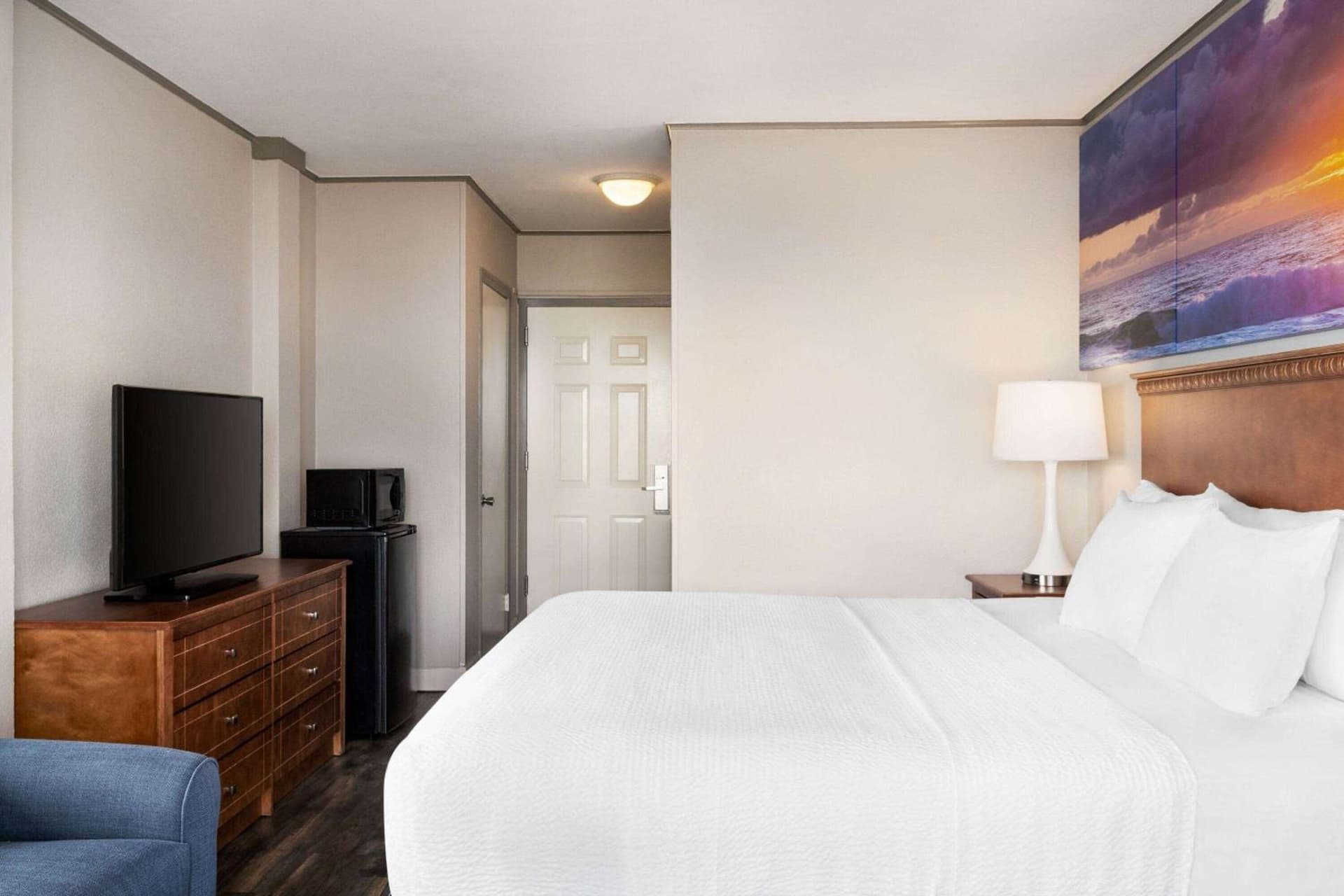Days Inn by Wyndham Ocean City Oceanfront gallery photo in Ocean City, MD — image 23