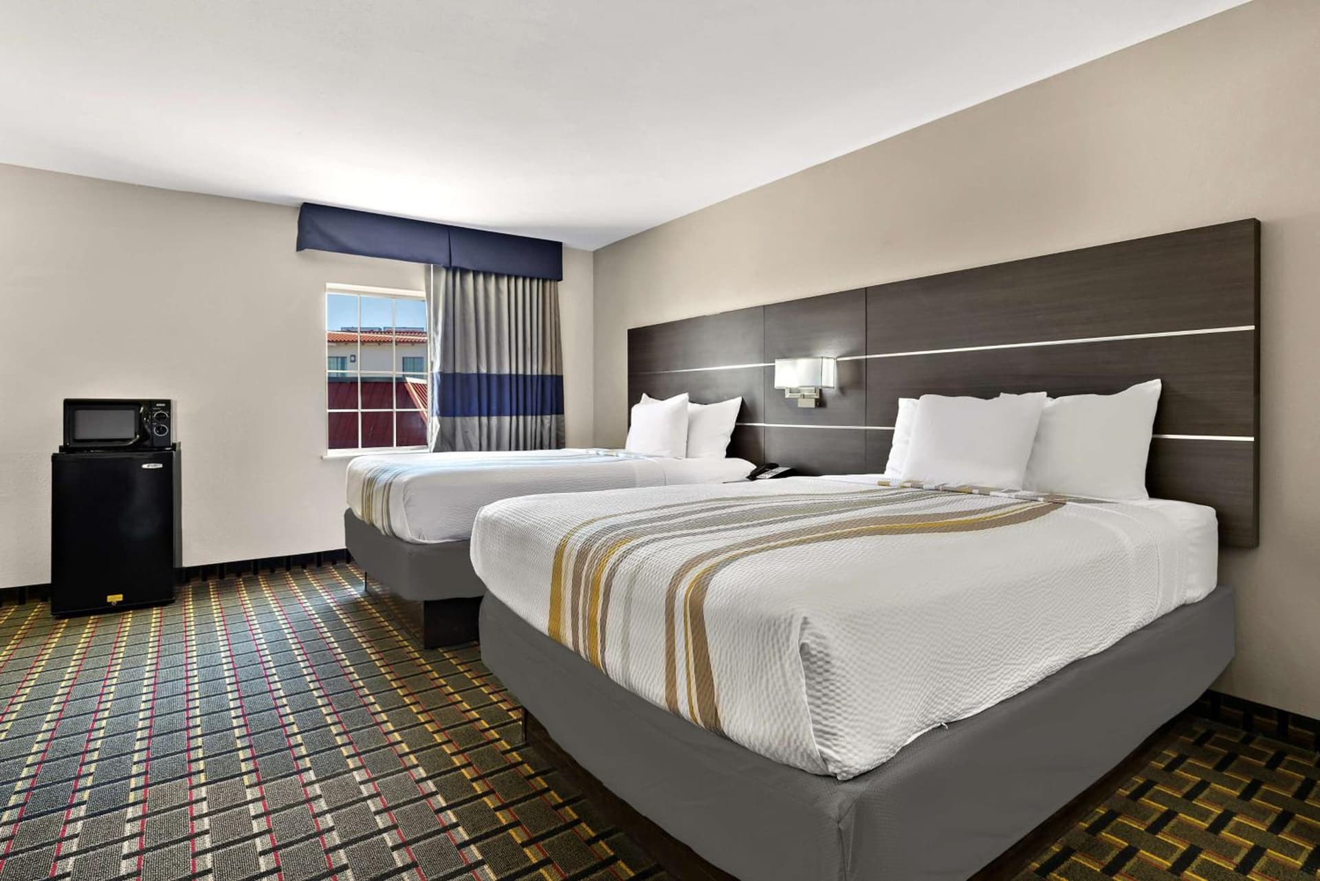 SureStay Plus Hotel by Best Western Tulsa East interior in Tulsa, OK — gallery photo 2