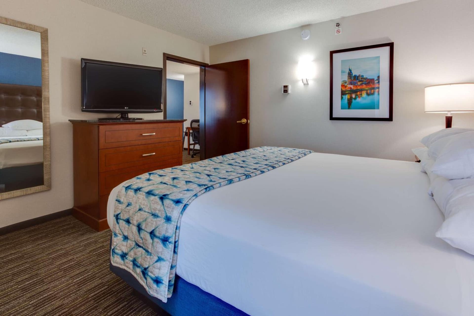 Drury Inn & Suites Nashville Airport gallery photo in Nashville, TN — image 12