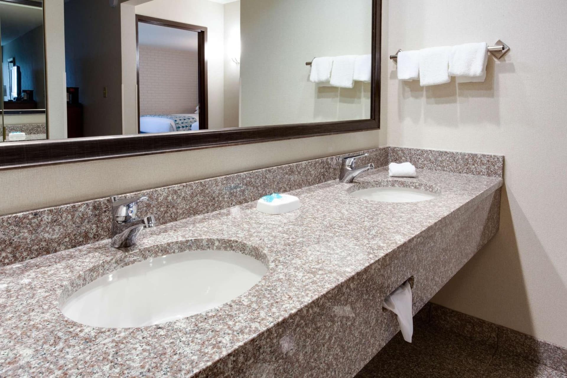 Drury Inn & Suites Nashville Airport gallery photo in Nashville, TN — image 27