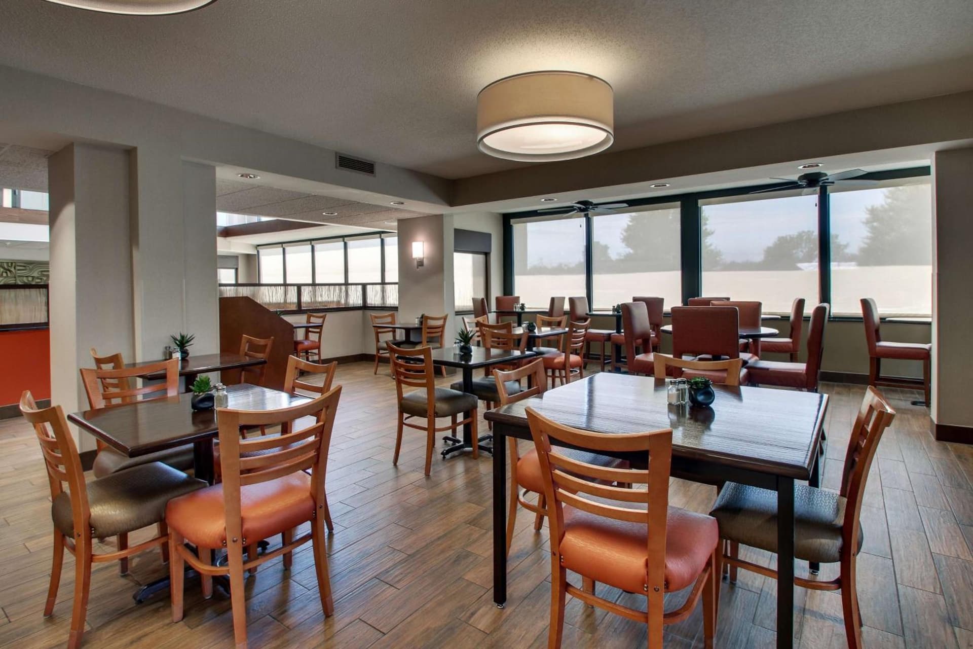 Drury Inn & Suites Evansville East gallery photo in Evansville, IN — image 57