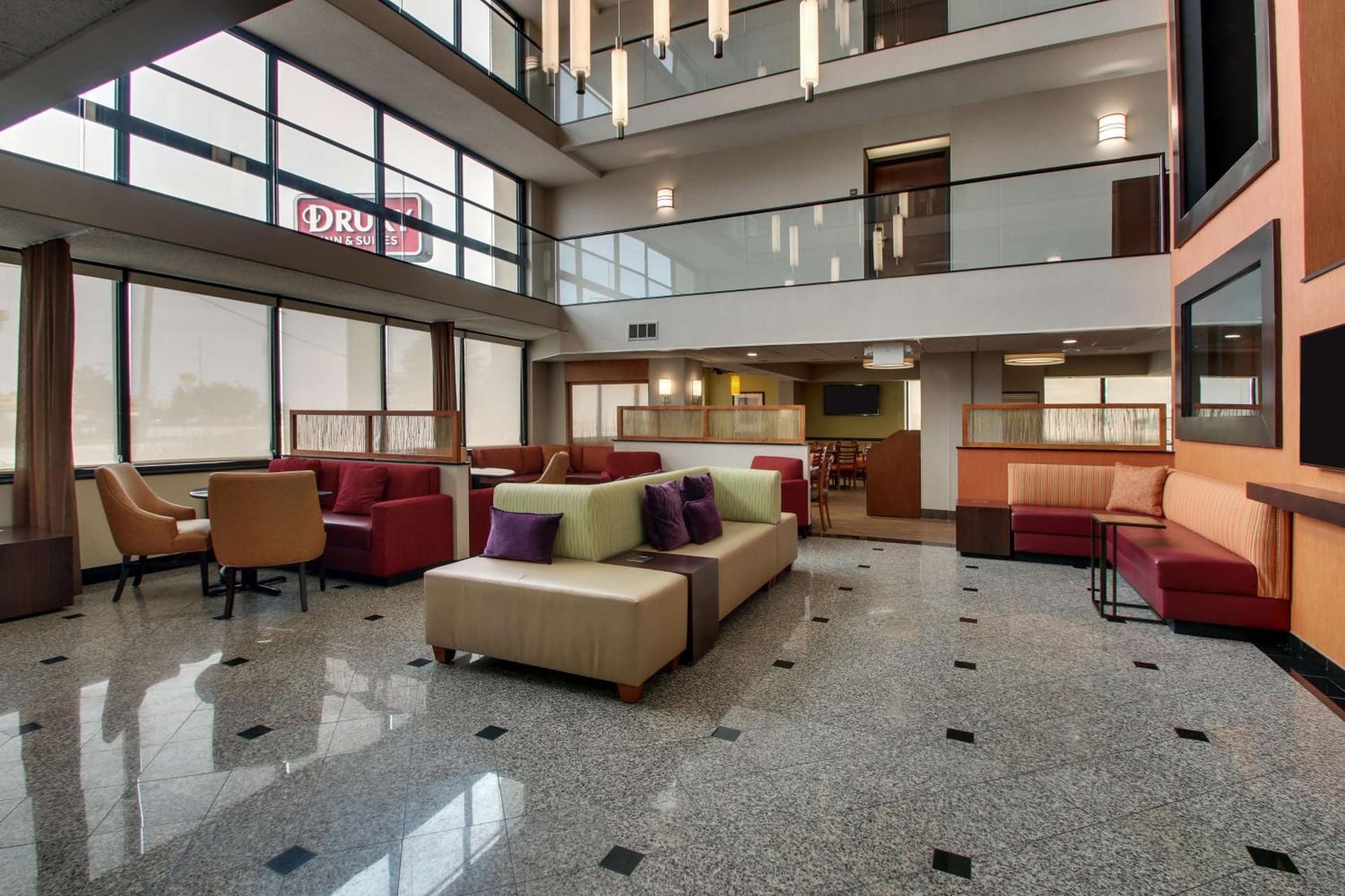 Drury Inn & Suites Bowling Green property views in Bowling Green, KY — gallery photo 3