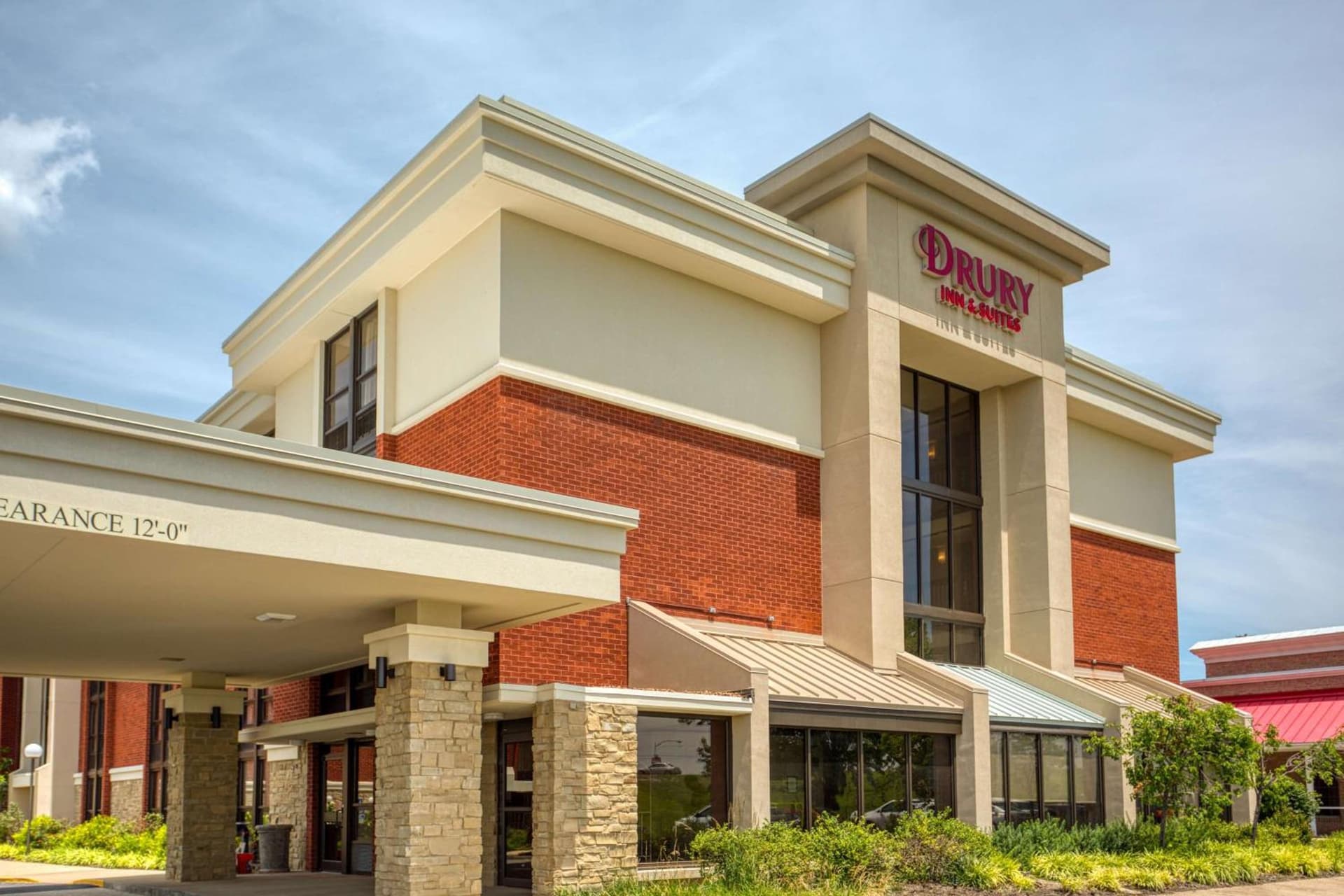 Drury Inn & Suites St. Louis - Fairview Heights gallery photo in Fairview Heights, IL — image 50