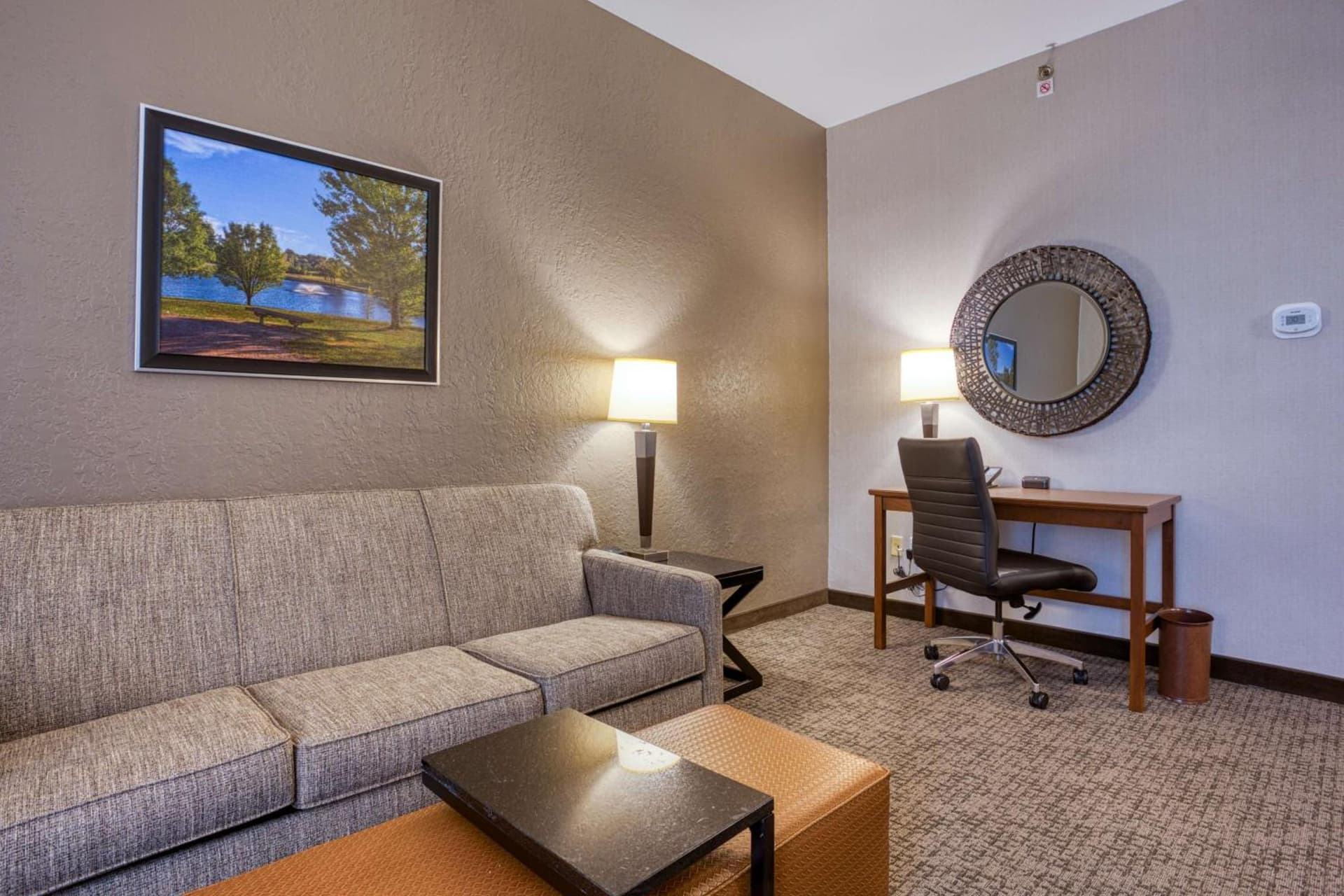 Drury Inn & Suites St. Louis - Fairview Heights gallery photo in Fairview Heights, IL — image 8