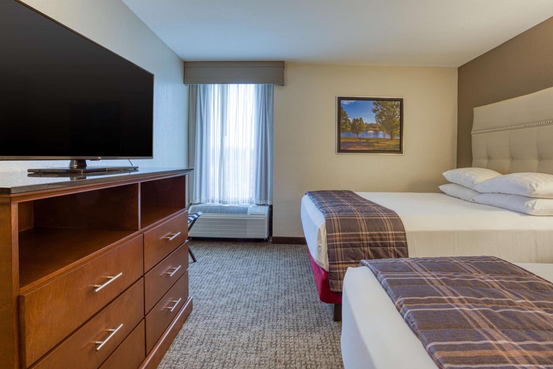 Drury Inn & Suites St. Louis - Fairview Heights gallery photo in Fairview Heights, IL — image 12
