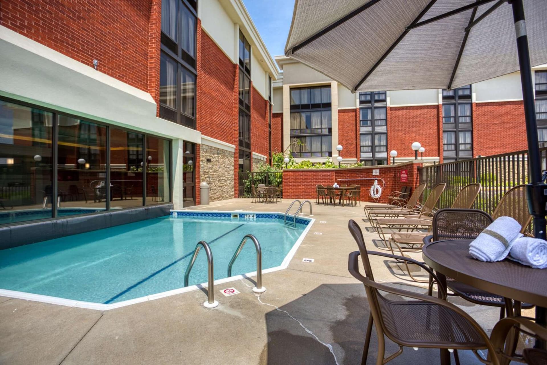 Drury Inn & Suites St. Louis - Fairview Heights gallery photo in Fairview Heights, IL — image 47
