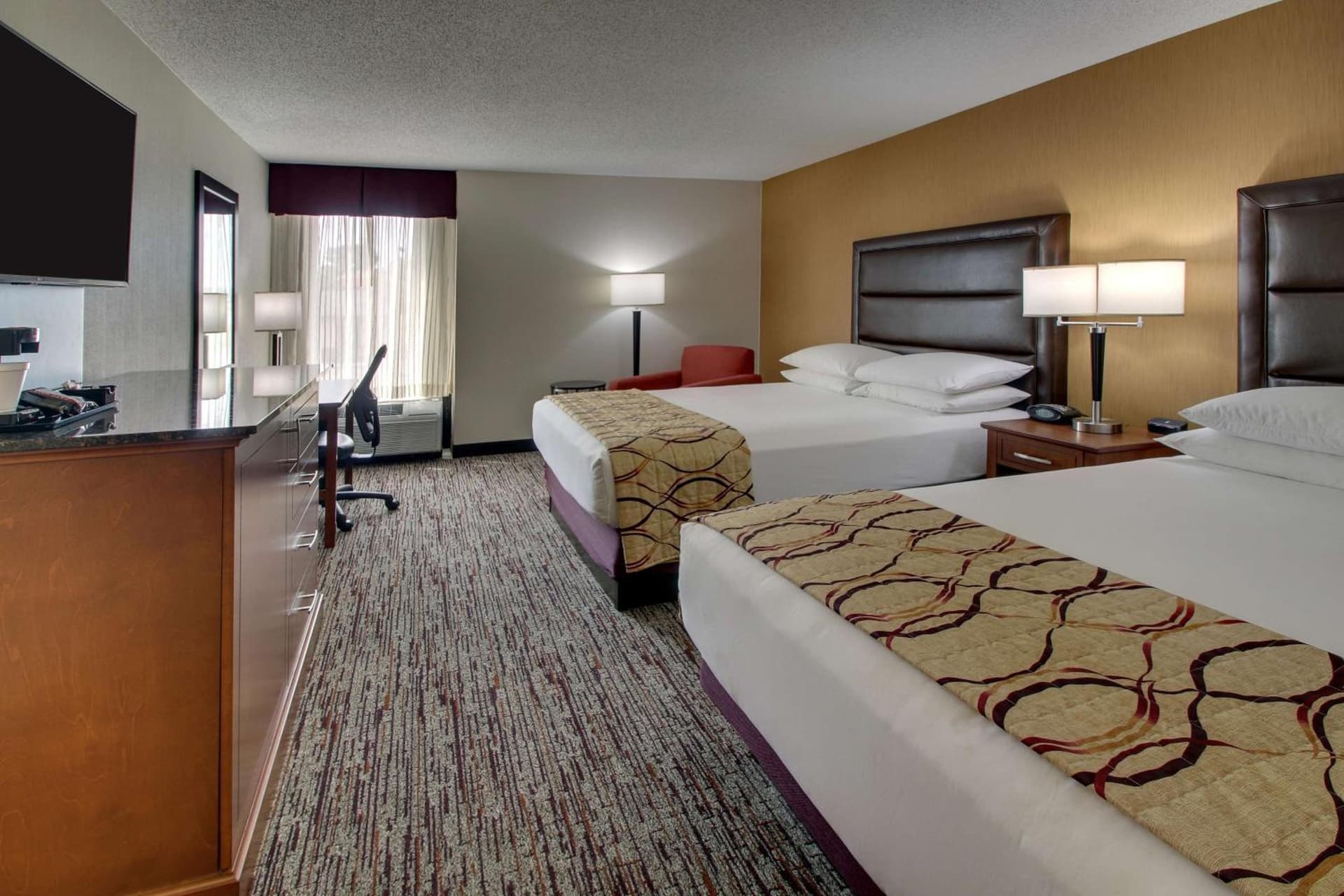 Drury Inn & Suites Bowling Green gallery photo in Bowling Green, KY — image 41