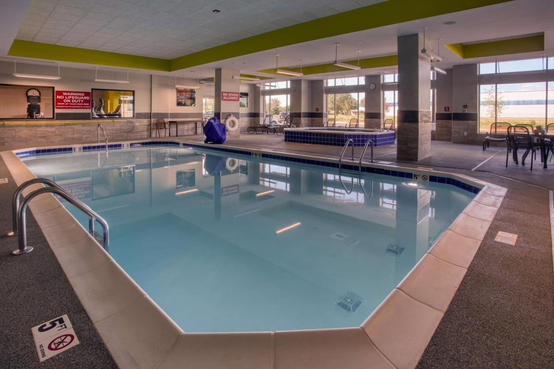 Drury Inn & Suites Huntsville Space & Rocket Center gallery photo in Huntsville, AL — image 30