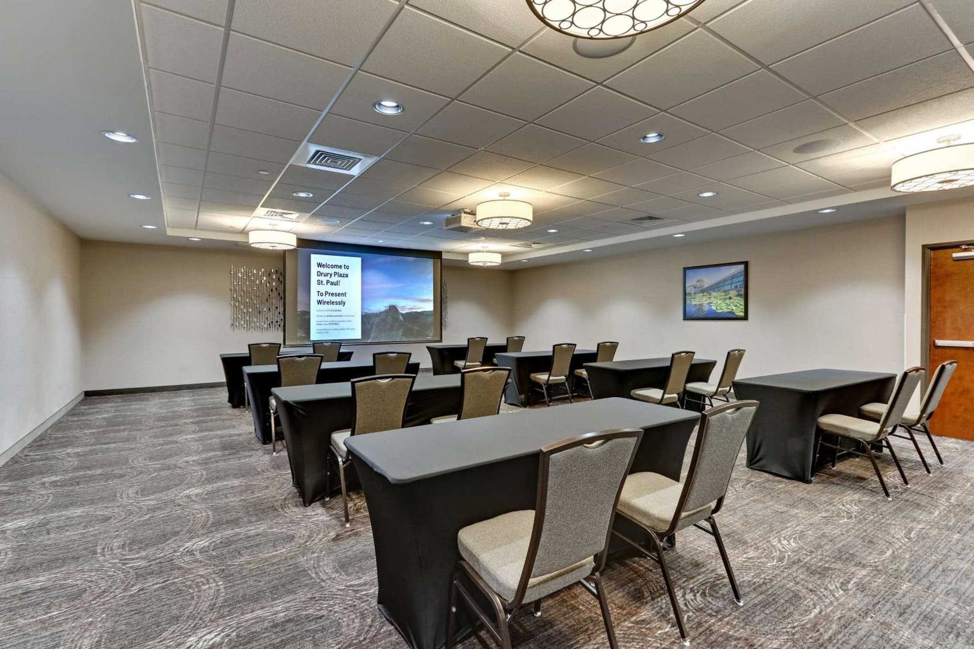 Drury Plaza Hotel St. Paul Downtown gallery photo in Saint Paul, MN — image 32