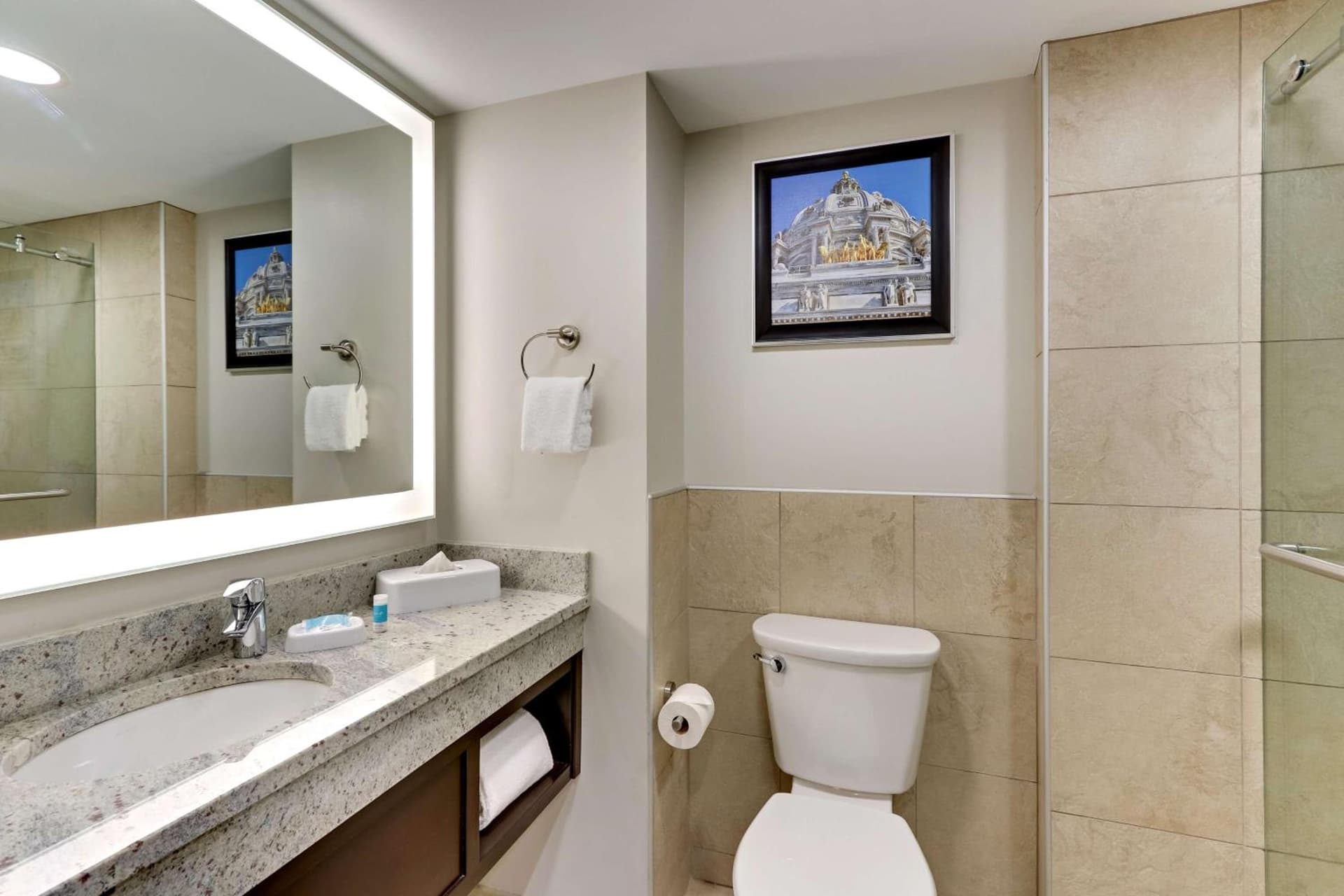 Drury Plaza Hotel St. Paul Downtown gallery photo in Saint Paul, MN — image 9