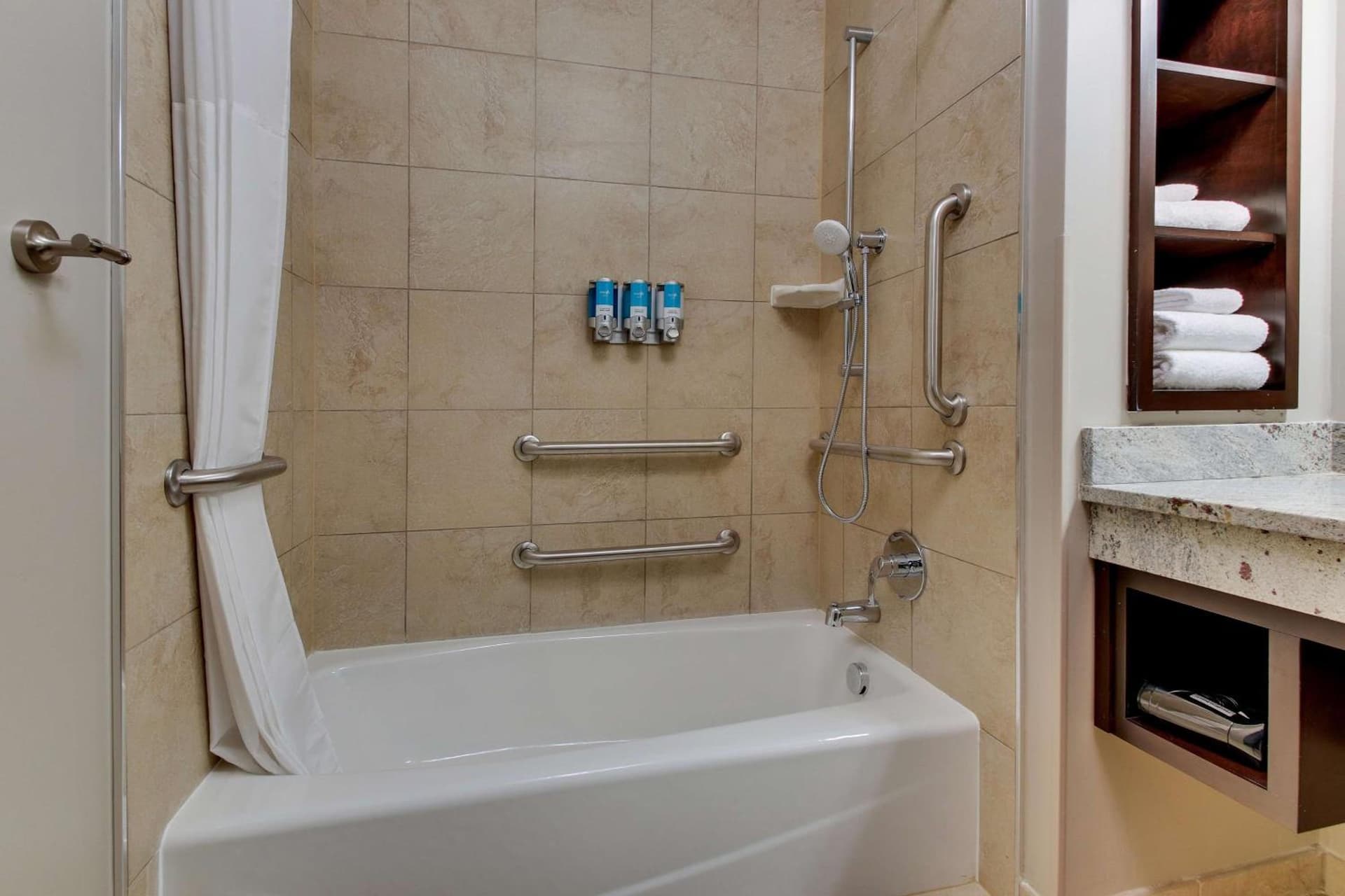 Drury Inn & Suites Columbus Polaris gallery photo in Columbus, OH — image 33
