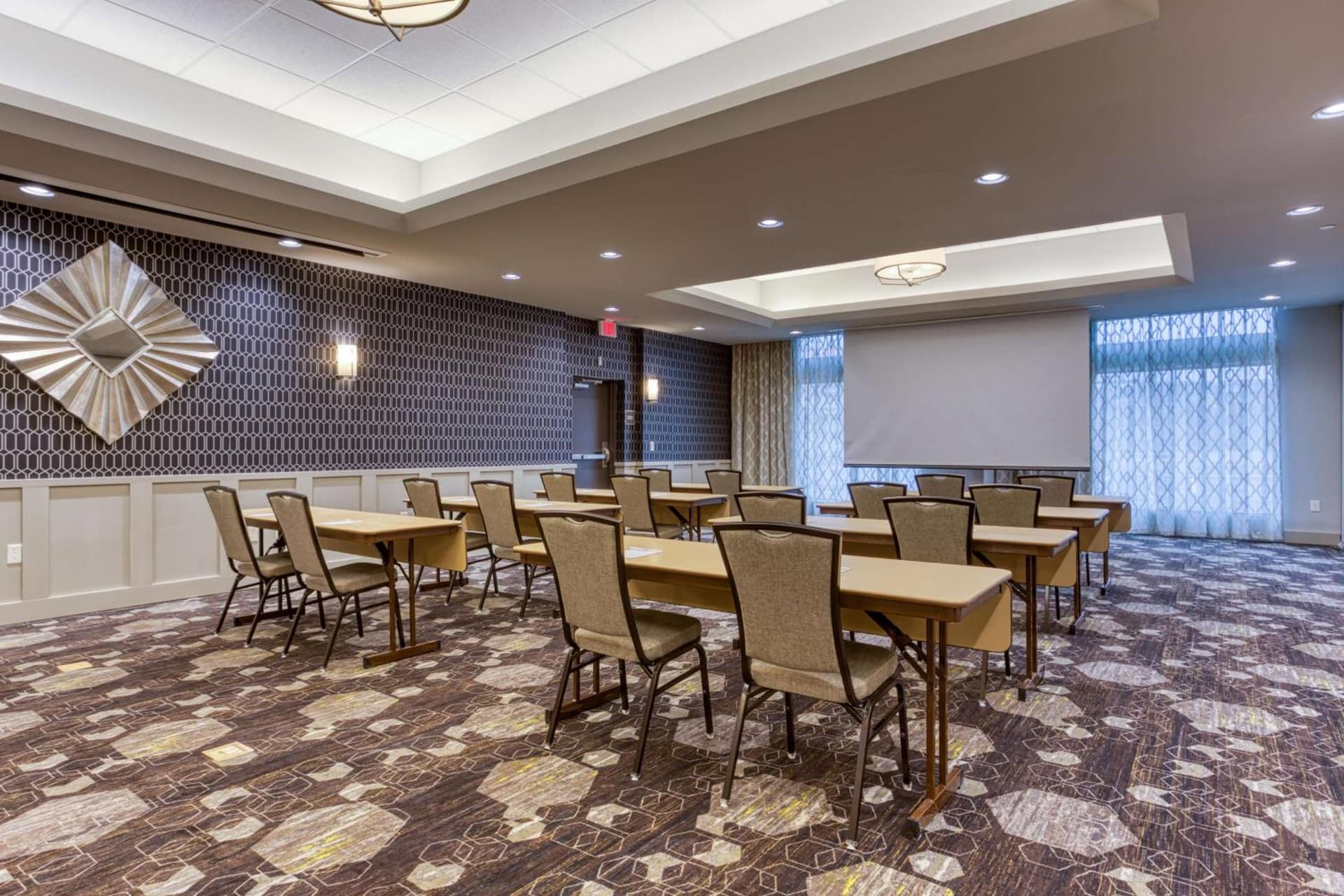 Drury Inn & Suites Columbus Polaris gallery photo in Columbus, OH — image 9
