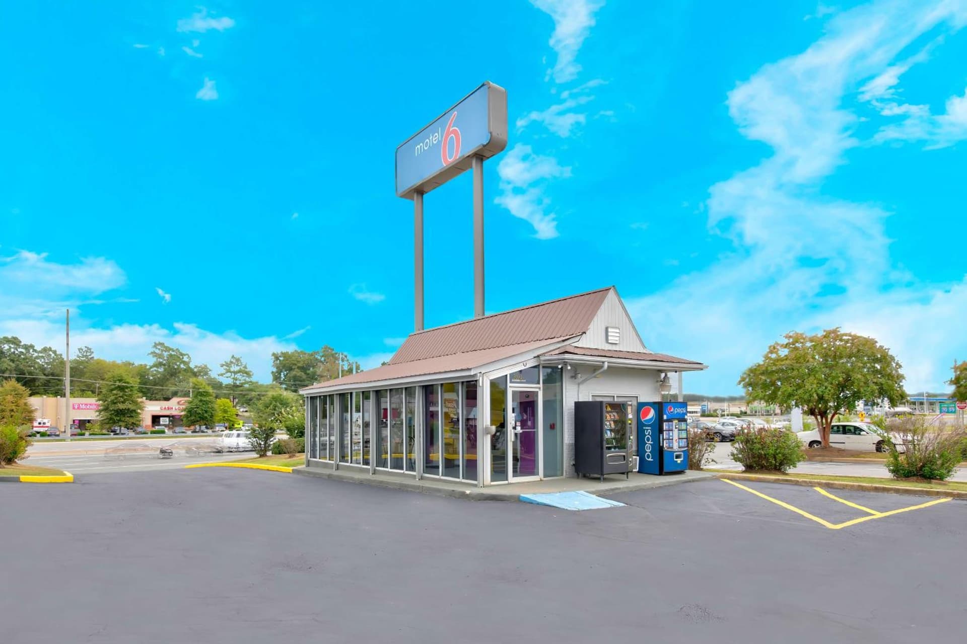 Motel 6 Tuscaloosa AL University gallery photo in Tuscaloosa, AL — image 4