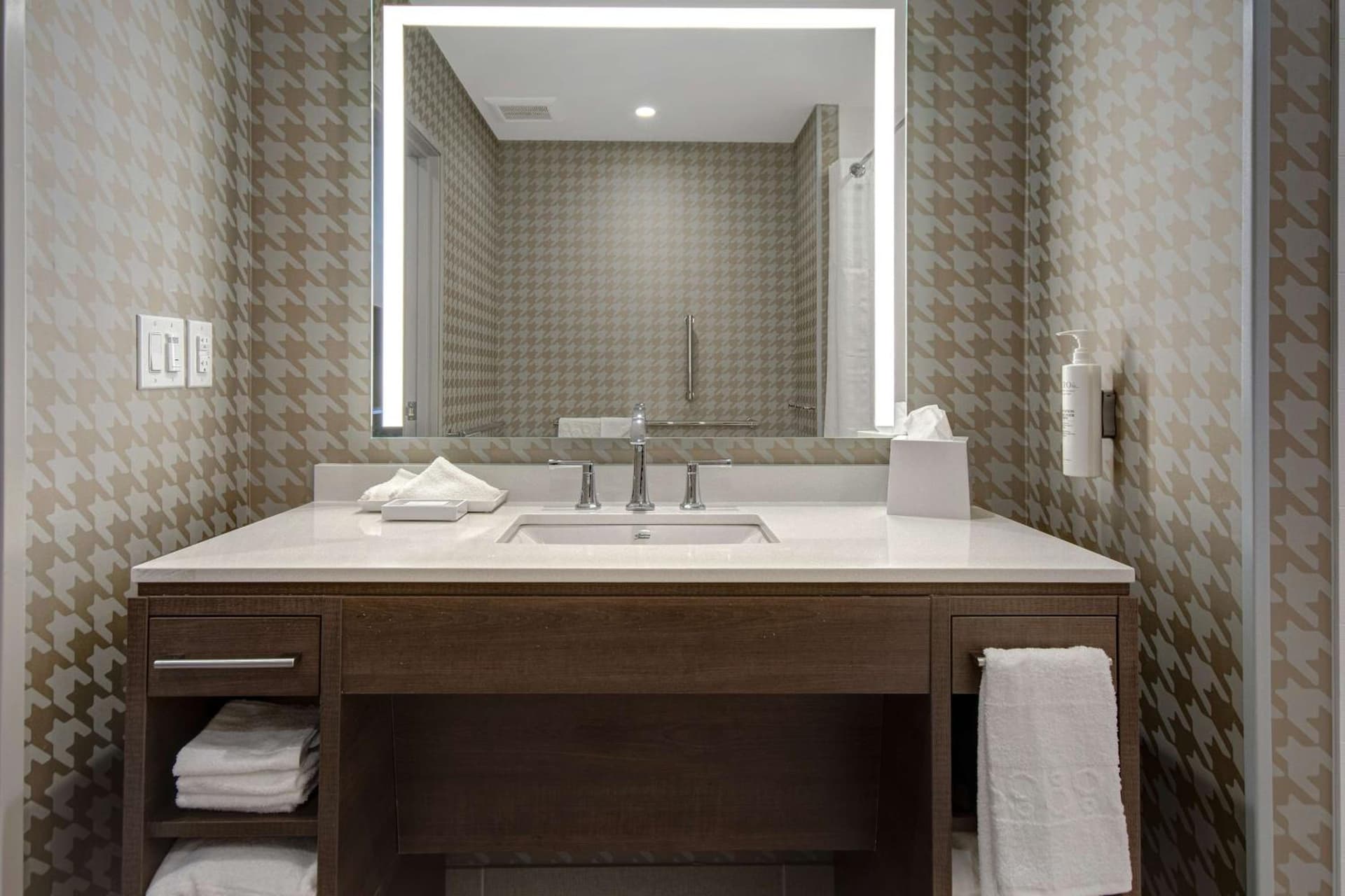 Home2 Suites By Hilton Las Vegas North gallery photo in Las Vegas, NV — image 14