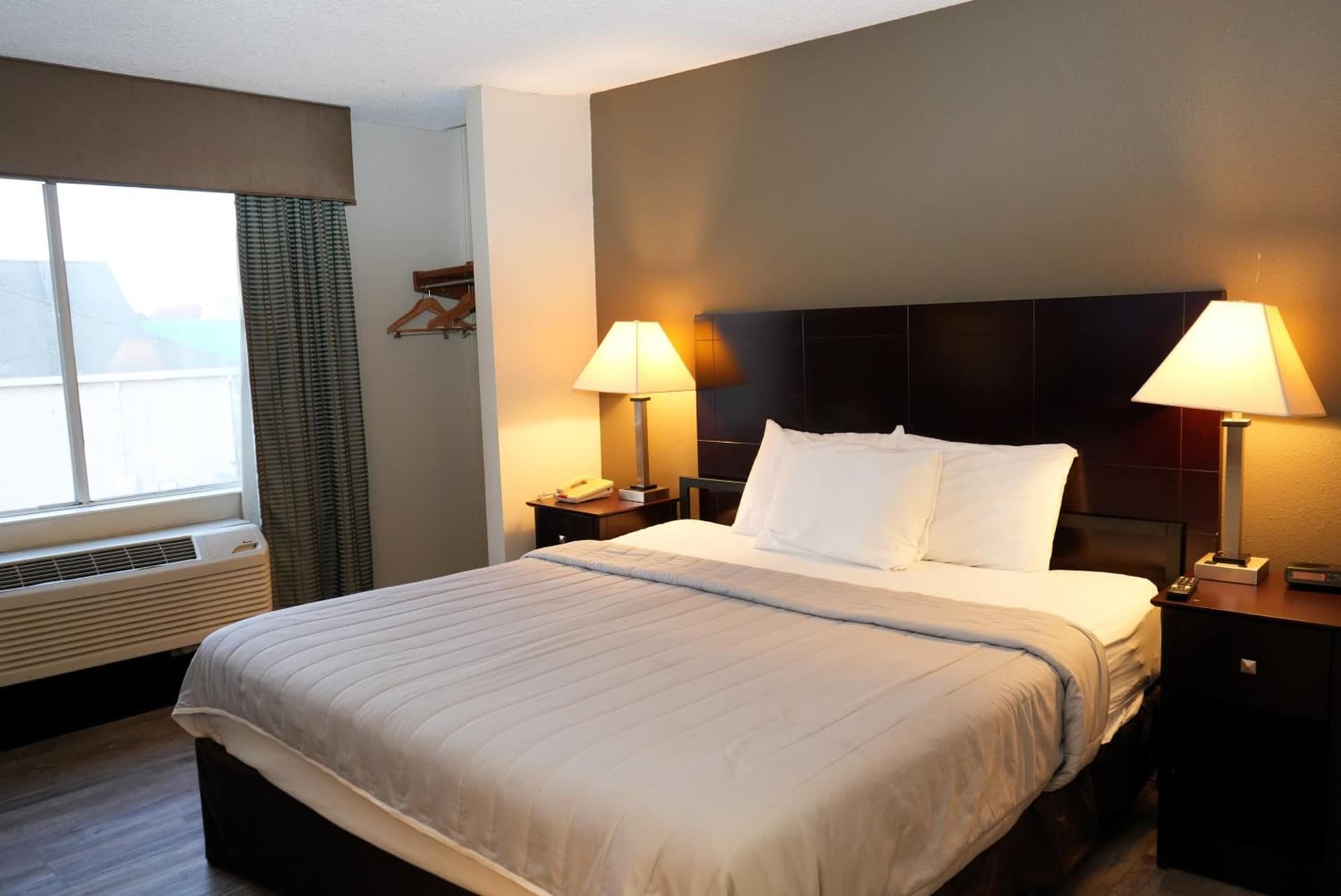 Copley Inn & Suites By OYO Akron OH gallery photo in Akron, OH — image 24