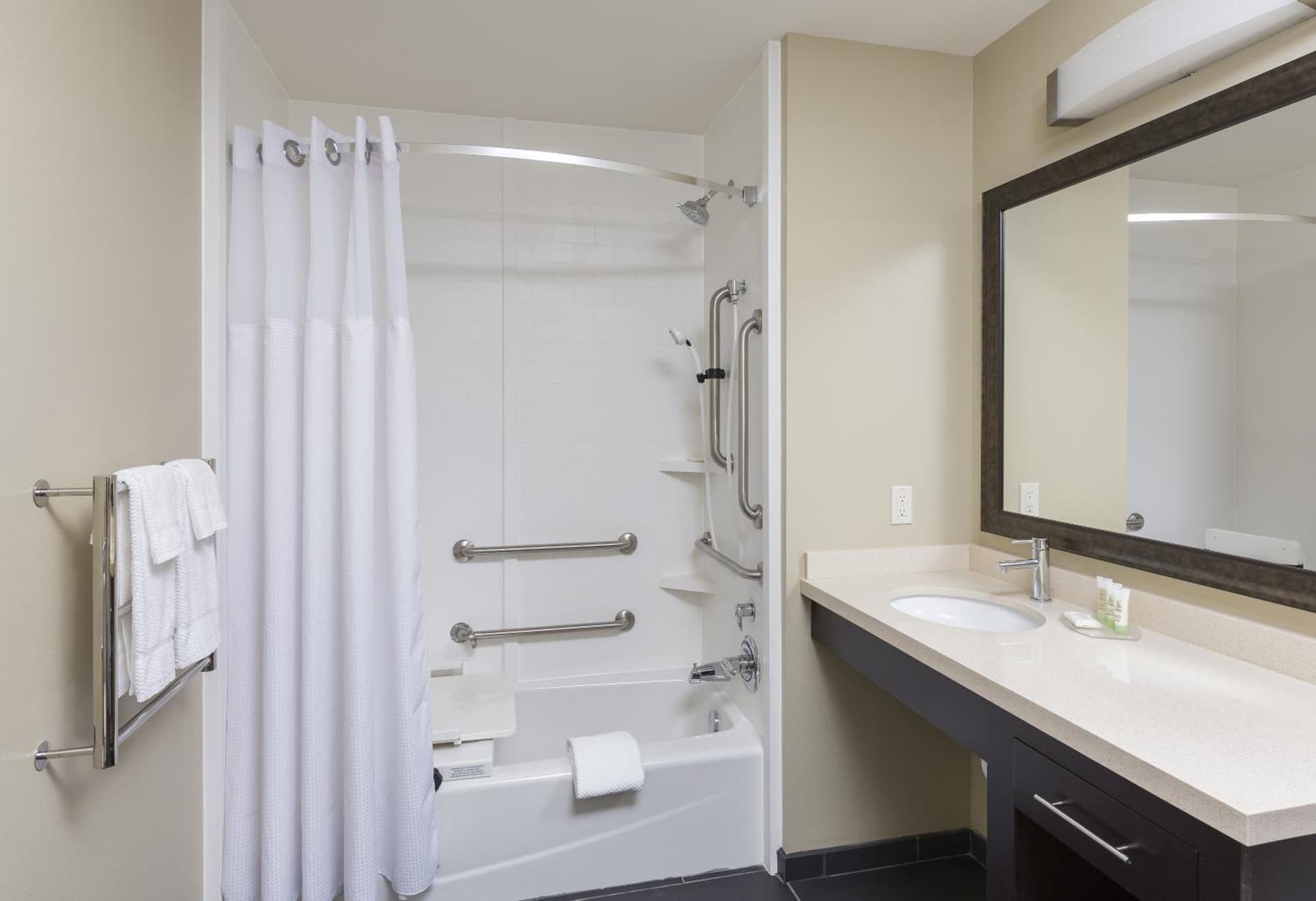 Staybridge Suites Canton by IHG gallery photo in North Canton, OH — image 11