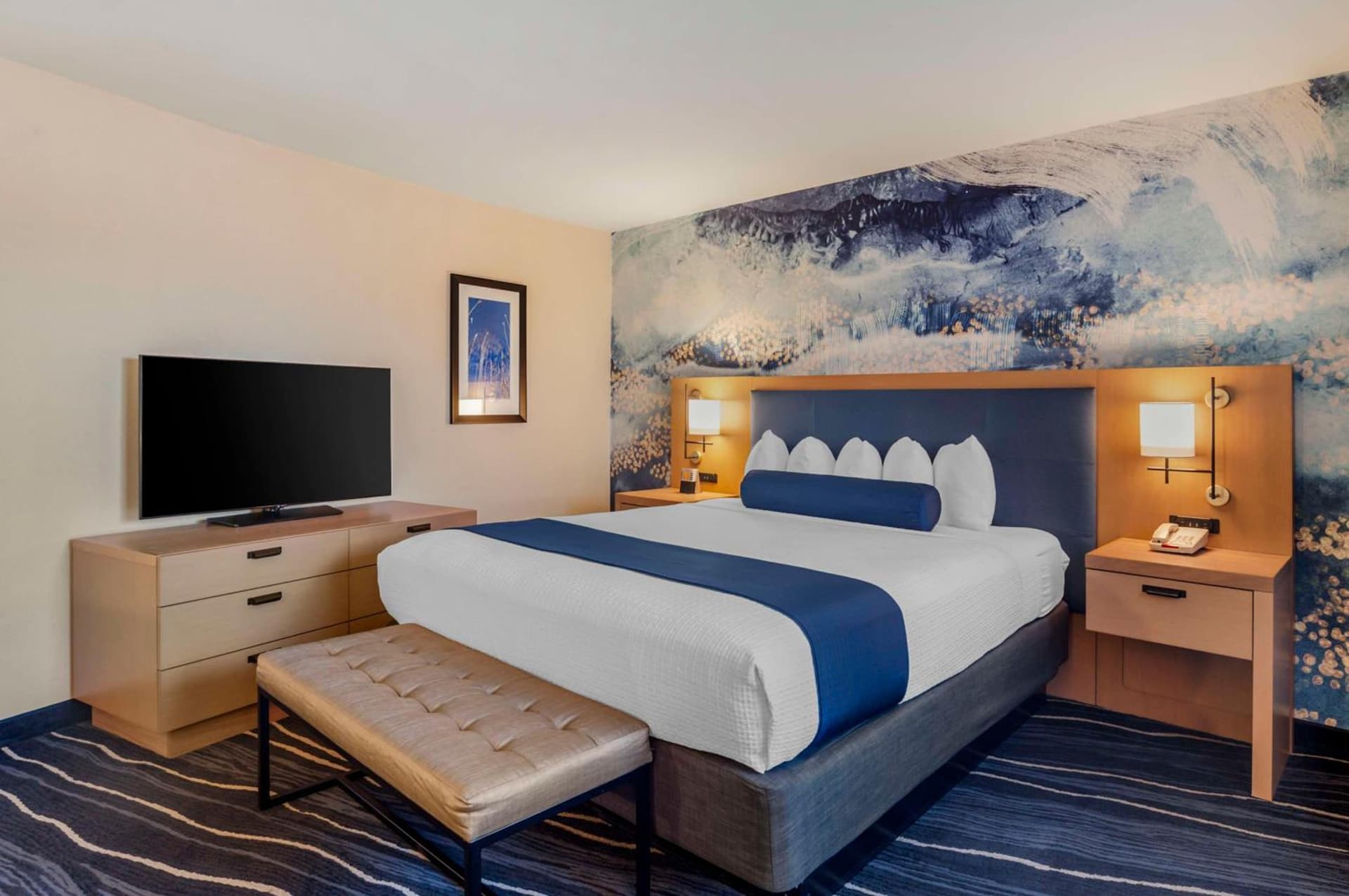 Best Western Plus Marina Gateway Hotel gallery photo in National City, CA — image 40