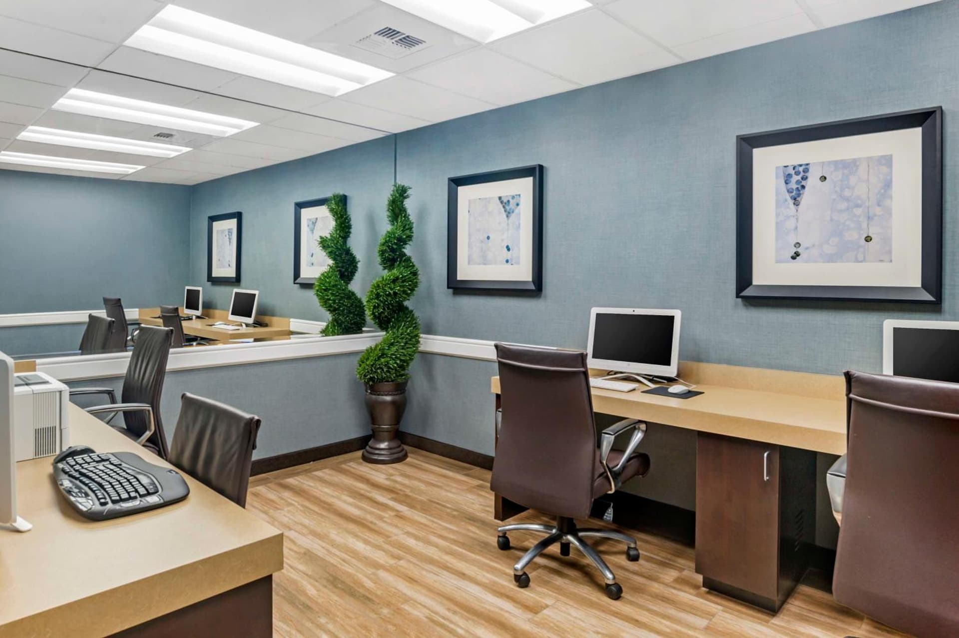 Best Western Plus Marina Gateway Hotel gallery photo in National City, CA — image 13