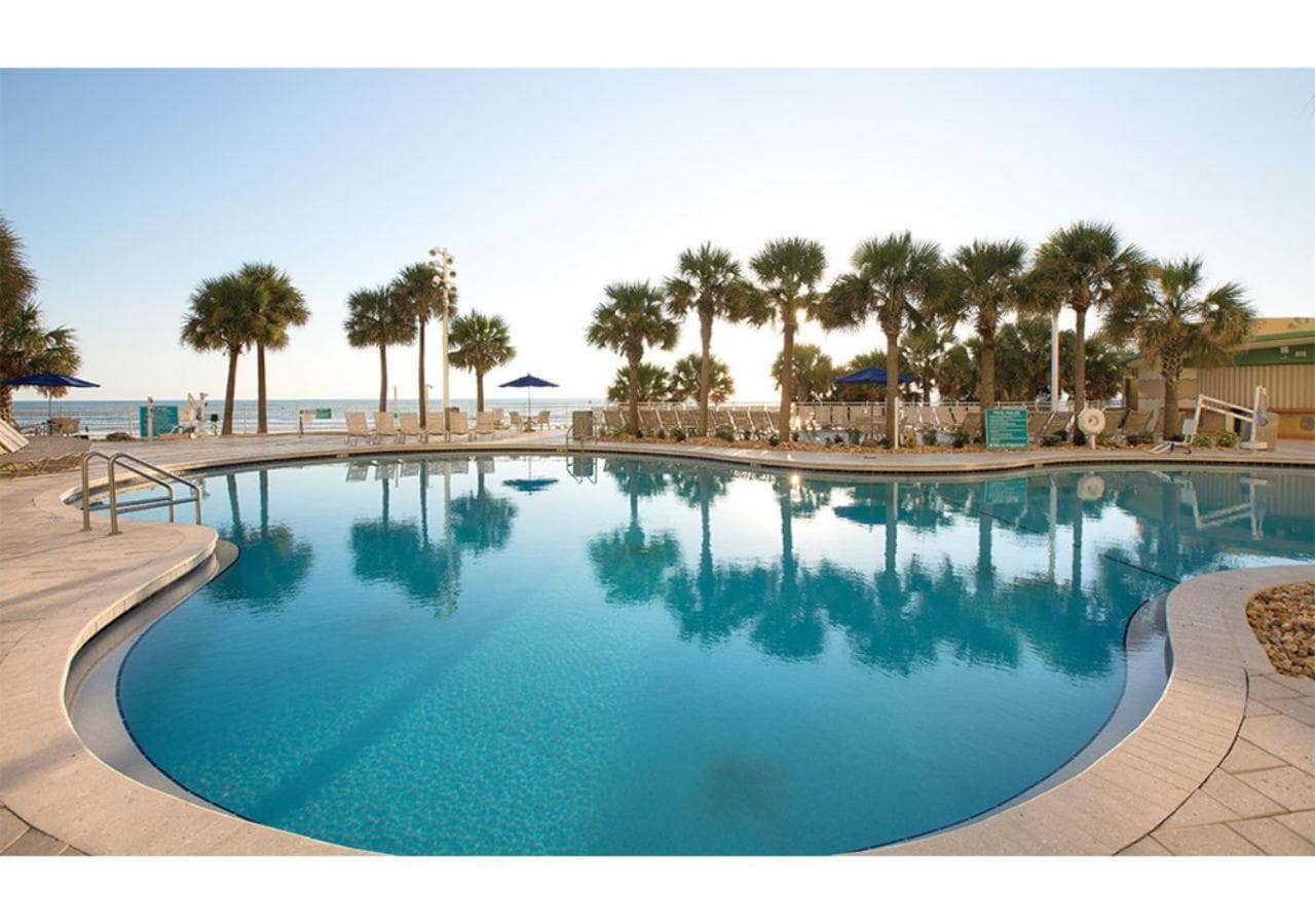 Ocean Walk, Your Ideal 2BR Daytona Beachfront Condo Gem Getaway - Special Offer Now! interior in Daytona Beach, FL — gallery photo 2