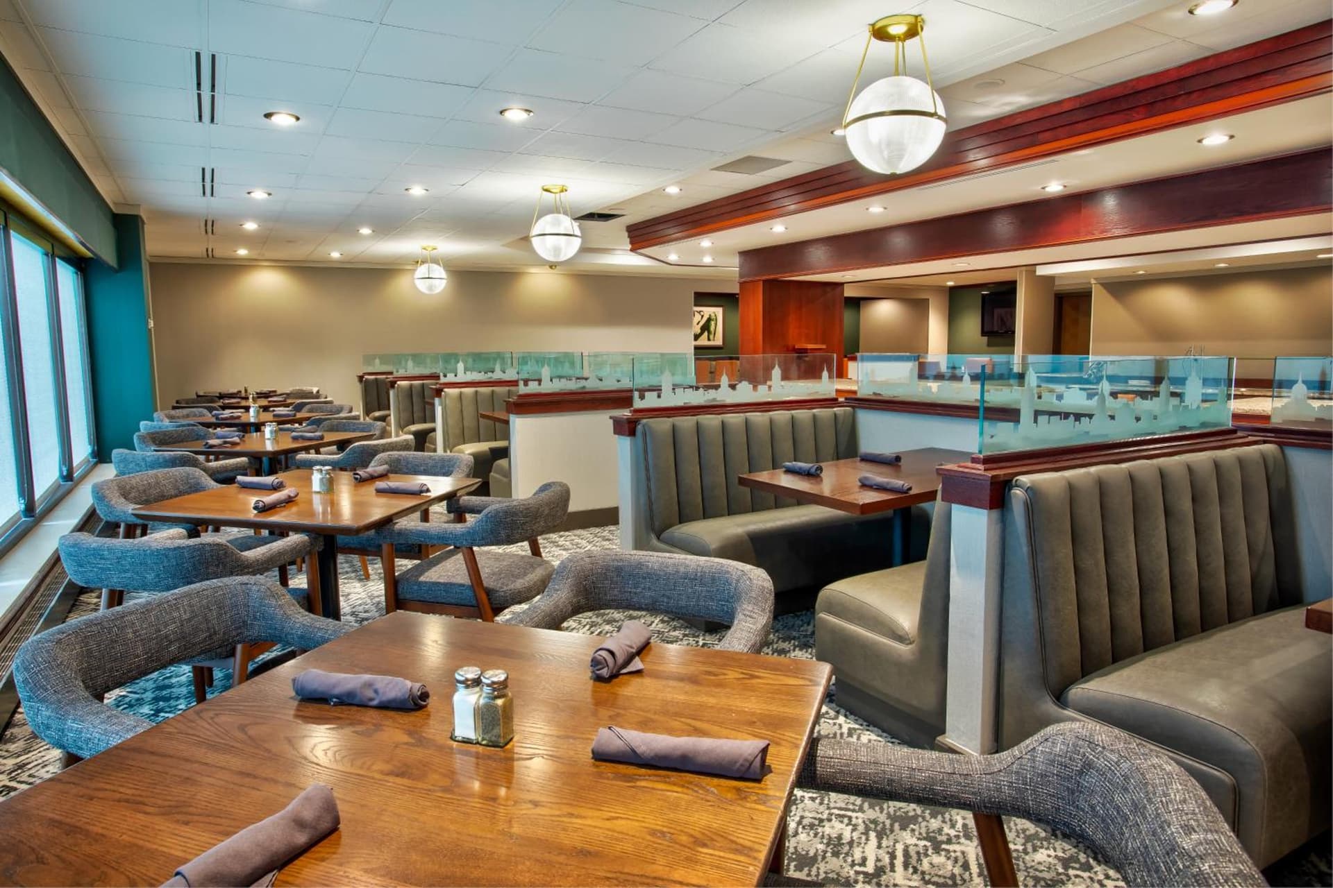 DoubleTree by Hilton Lansing gallery photo in Lansing, MI — image 52