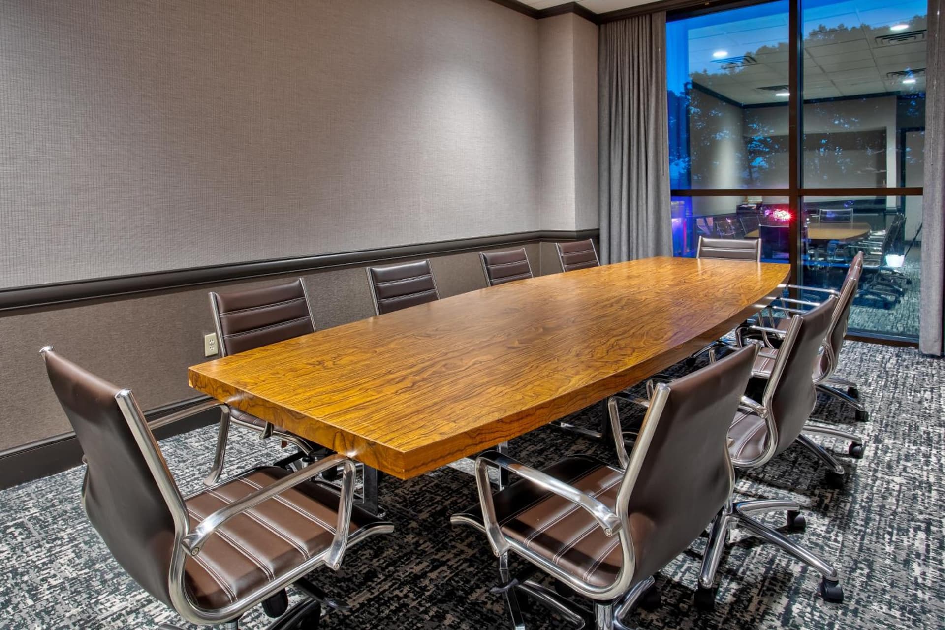 DoubleTree by Hilton Lansing gallery photo in Lansing, MI — image 40