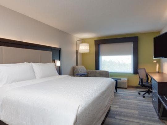 Holiday Inn Express Hotel & Suites Fort Lauderdale Airport/Cruise Port by IHG gallery photo in Fort Lauderdale, FL — image 5