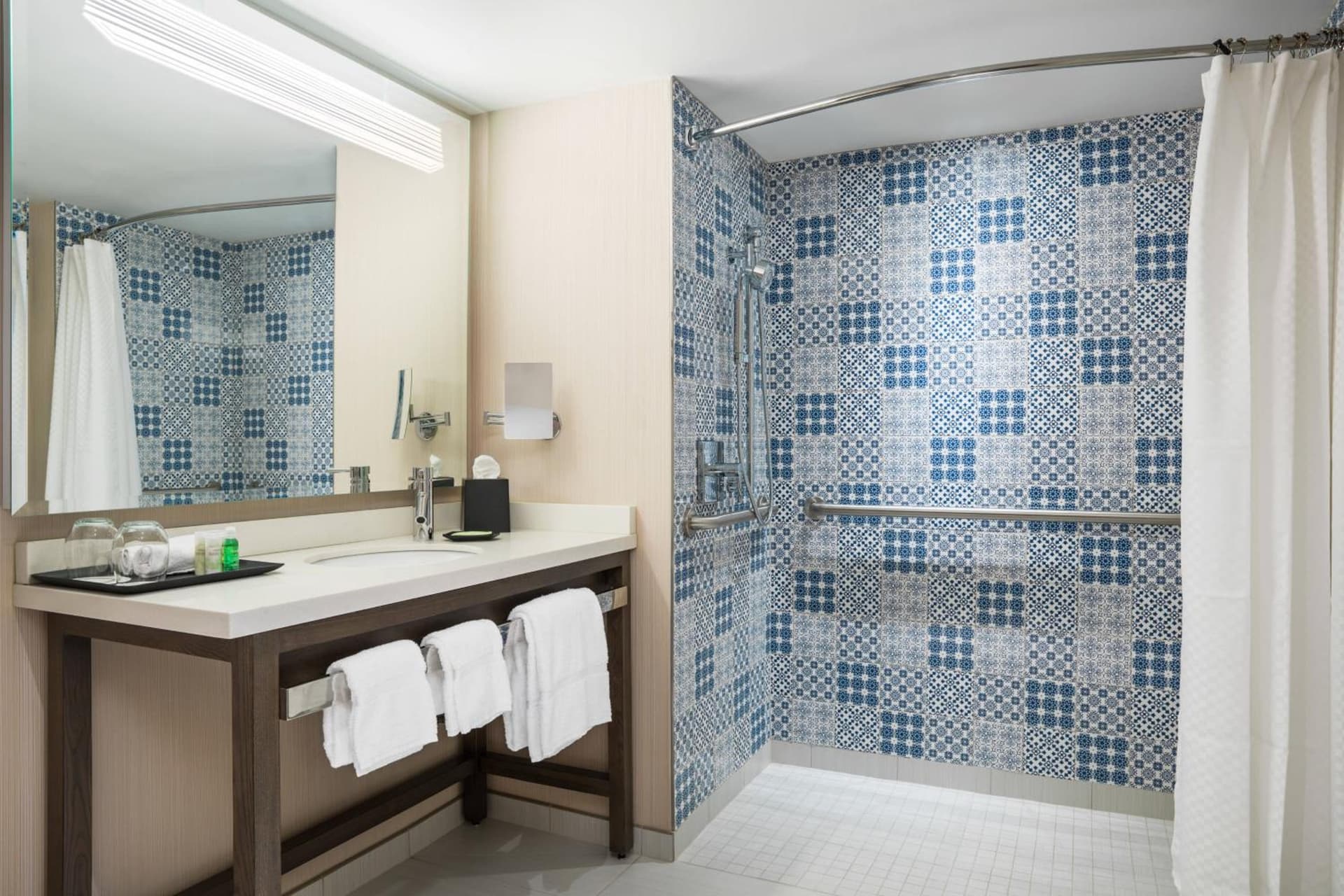 The Westin Cleveland Downtown - NEWLY RENOVATED gallery photo in Cleveland, OH — image 9