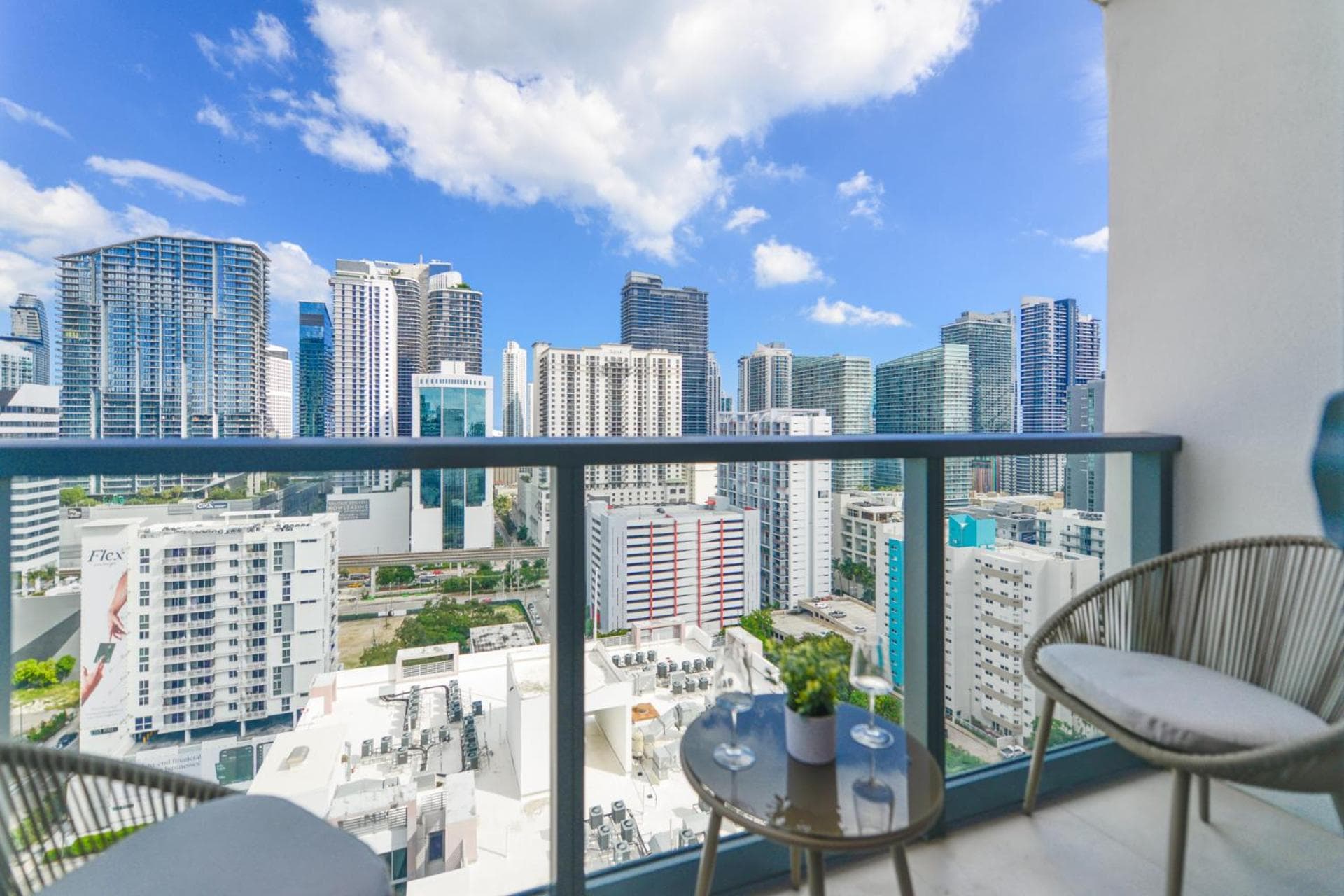 Stunning Condo in Brickell property views in Miami, FL — gallery photo 3