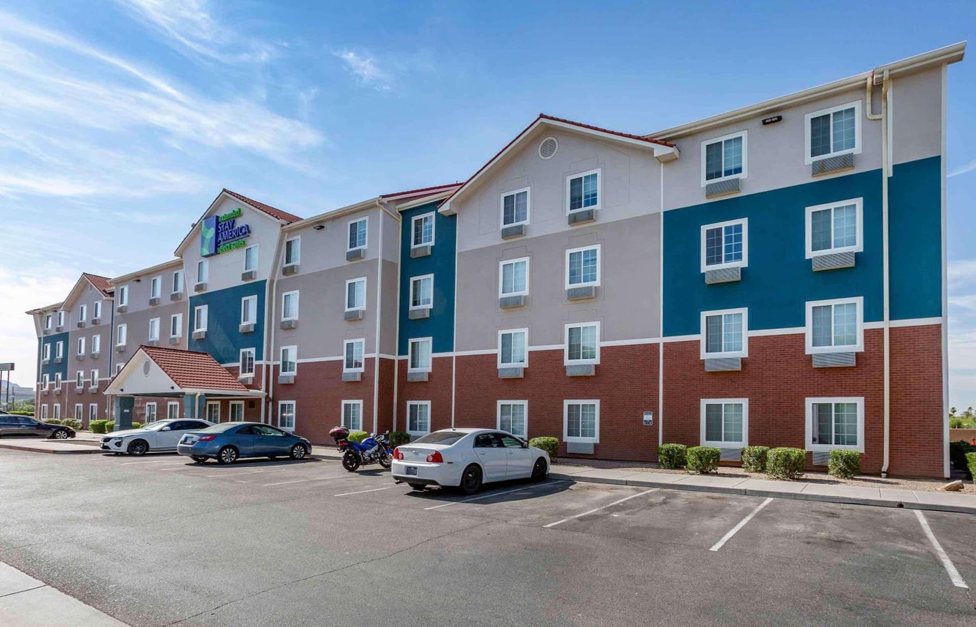 Extended Stay America Select Suites - Phoenix - North featured exterior or lobby in Phoenix, AZ — similar hotel