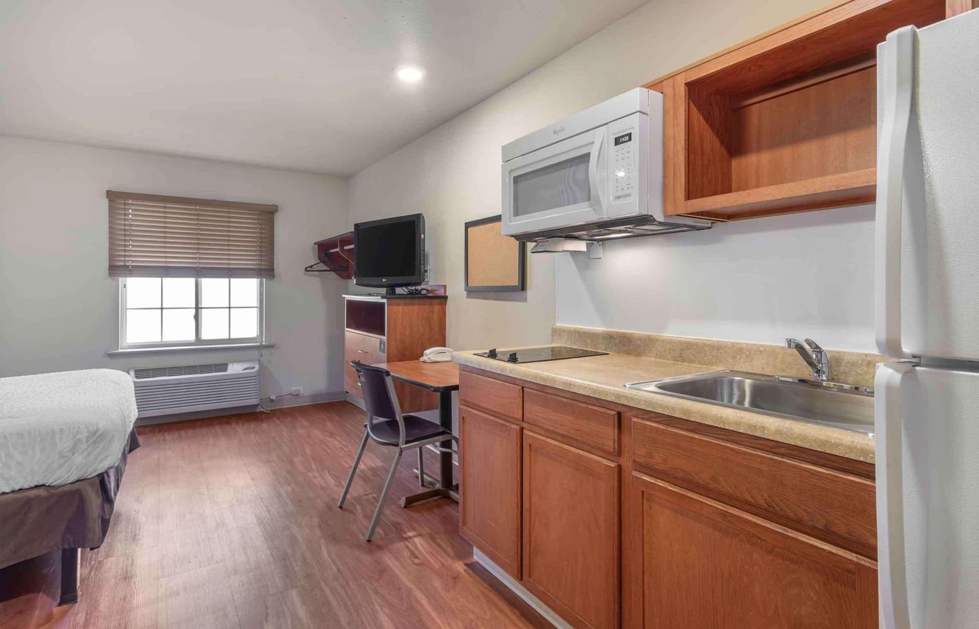 Extended Stay America Select Suites - Atlanta - Alpharetta gallery photo in Alpharetta, GA — image 26