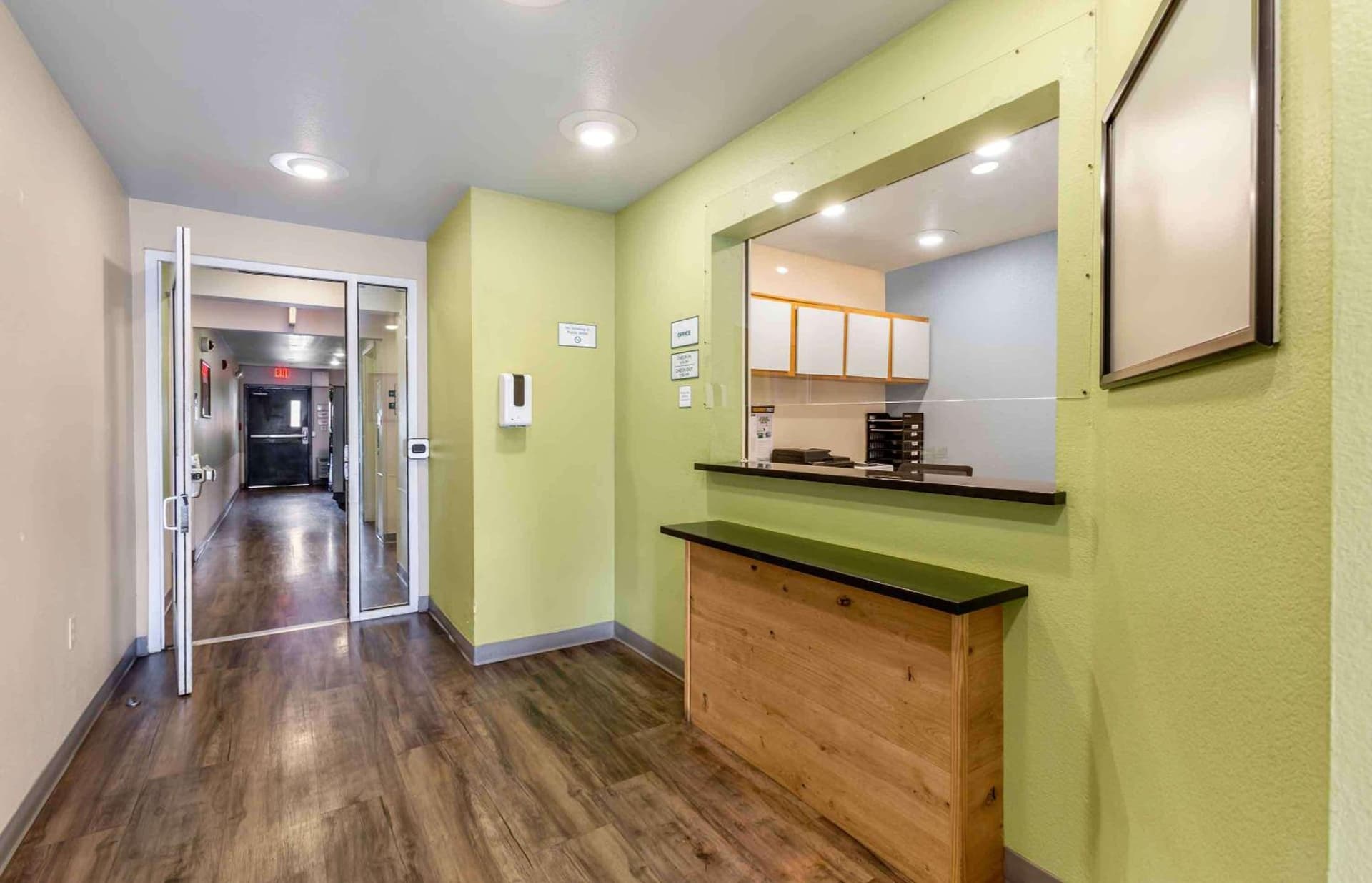 Extended Stay America Select Suites - Phoenix - Peoria - Sun City property views in Peoria, AZ — gallery photo 3