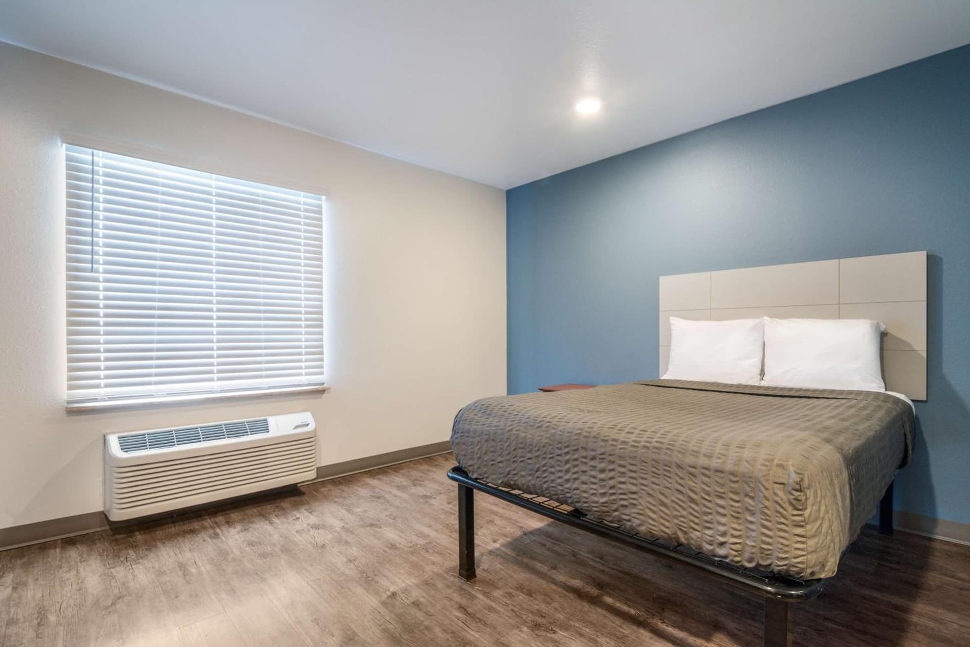 Extended Stay America Select Suites - Fayetteville property views in Fayetteville, NC — gallery photo 3