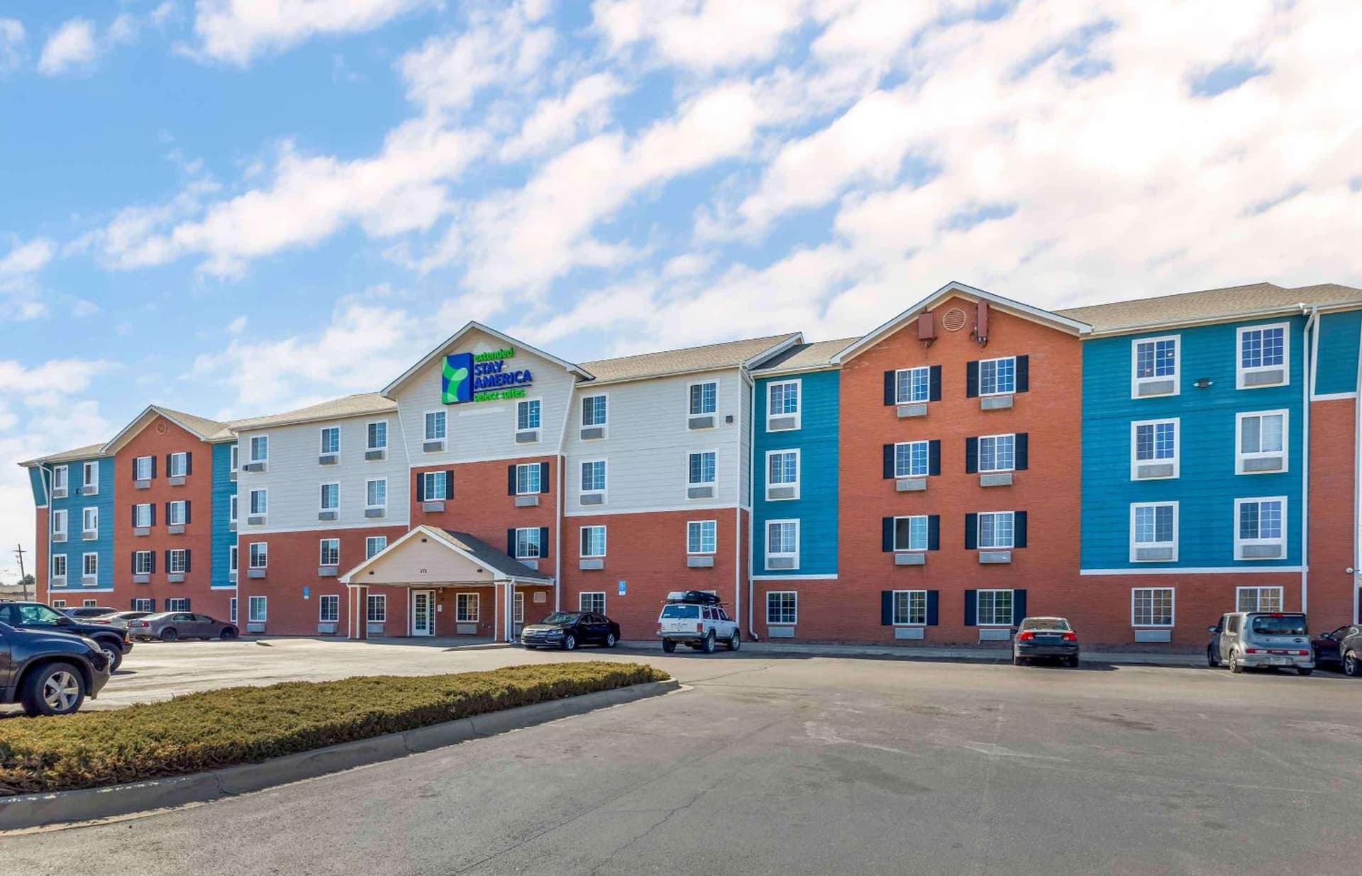 Extended Stay America Select Suites - Denver - Aurora property views in Aurora, CO — gallery photo 3