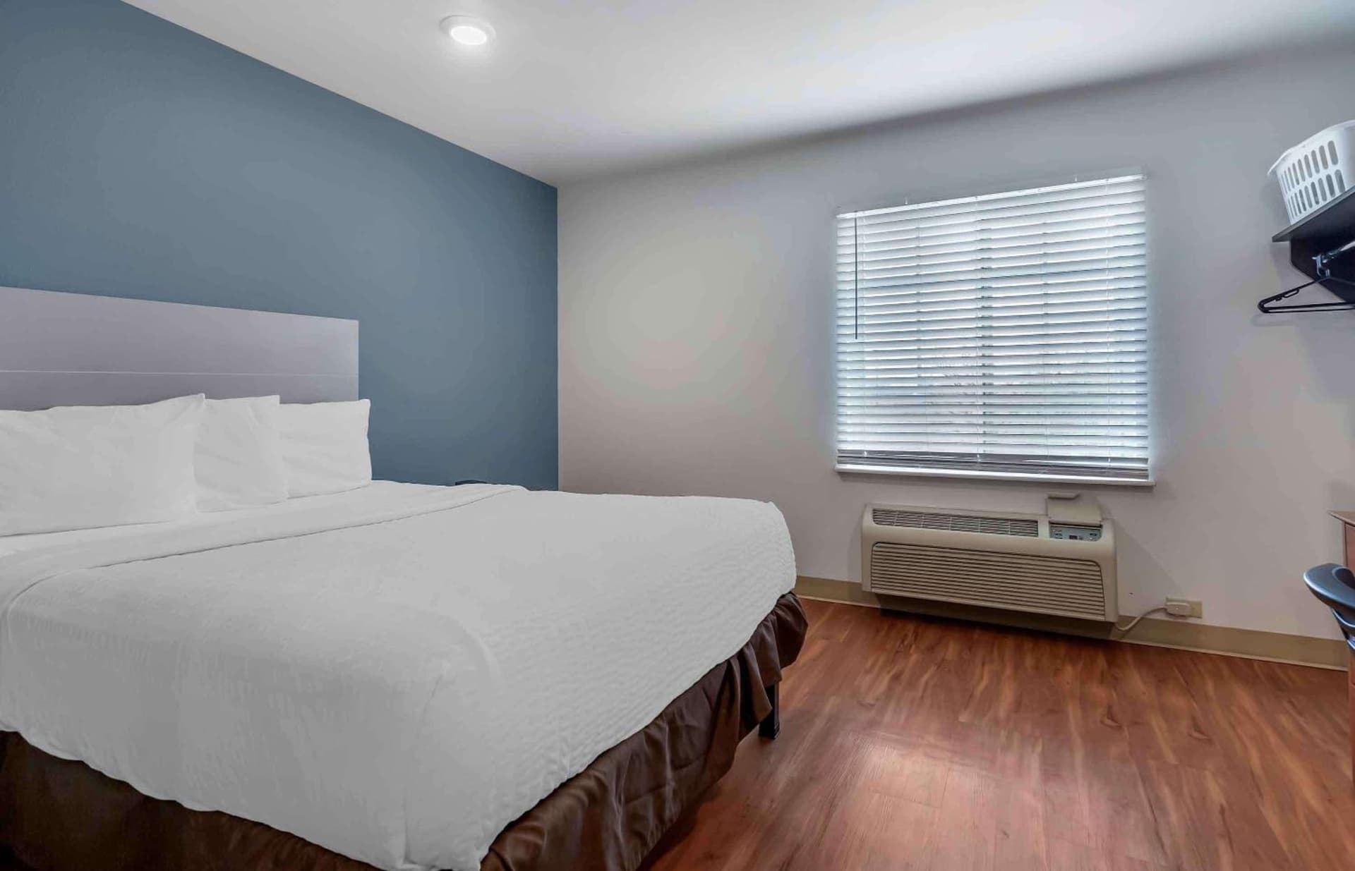 Extended Stay America Select Suites - Gainesville interior in Gainesville, VA — gallery photo 2