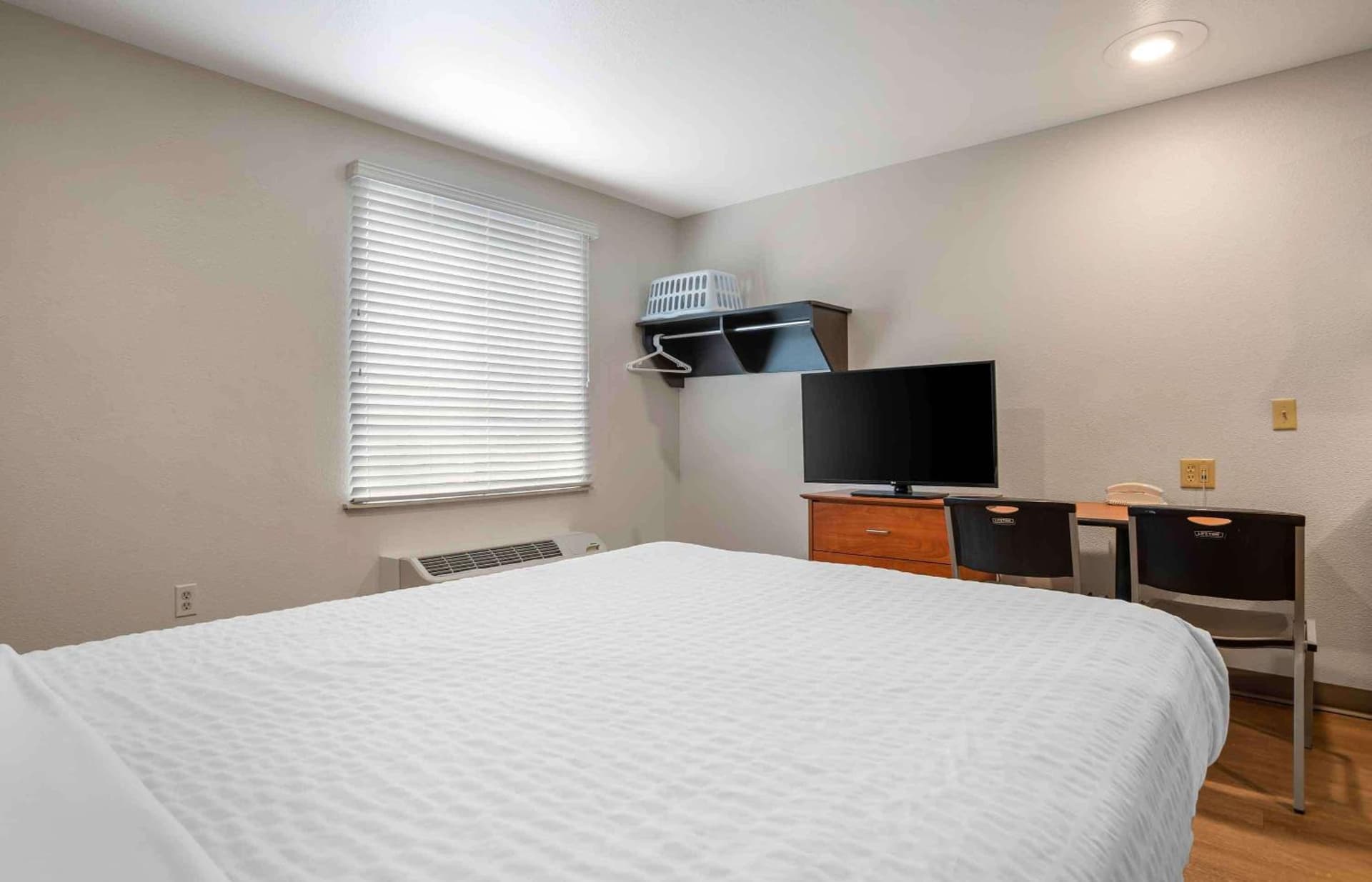 Extended Stay America Select Suites - Gulfport gallery photo in Gulfport, MS — image 15
