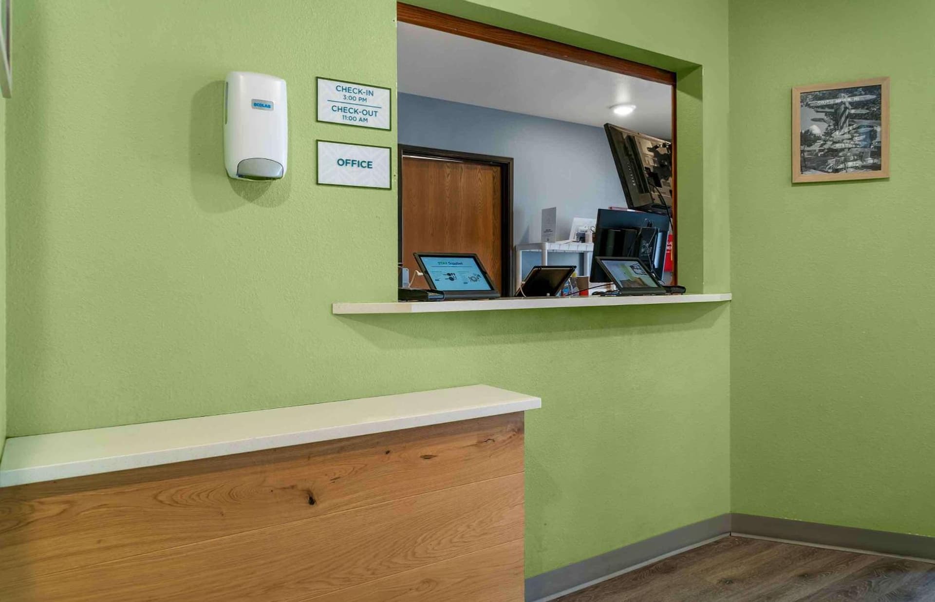 Extended Stay America Select Suites - Kalamazoo - West gallery photo in Kalamazoo, MI — image 10