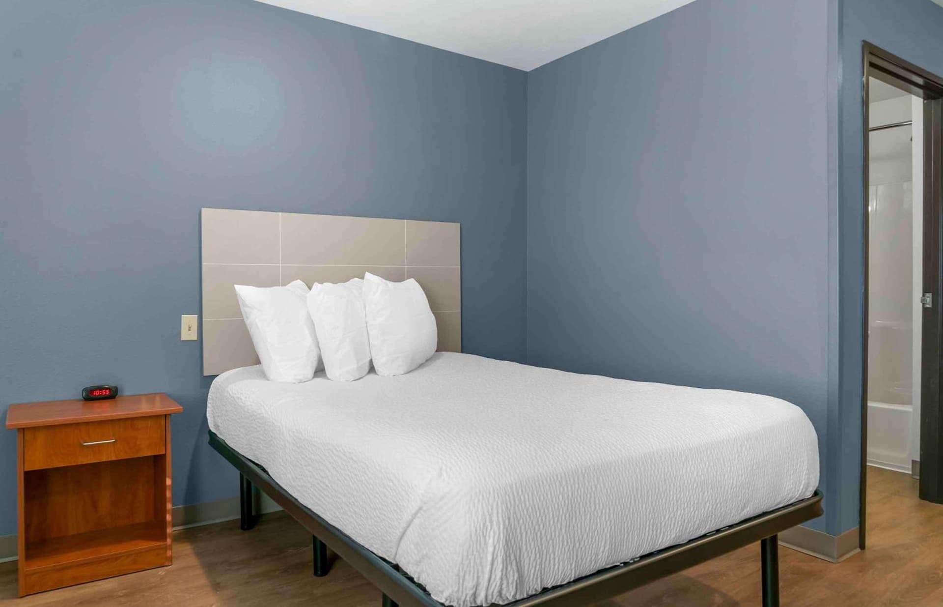 Extended Stay America Select Suites - Kalamazoo - West gallery photo in Kalamazoo, MI — image 38