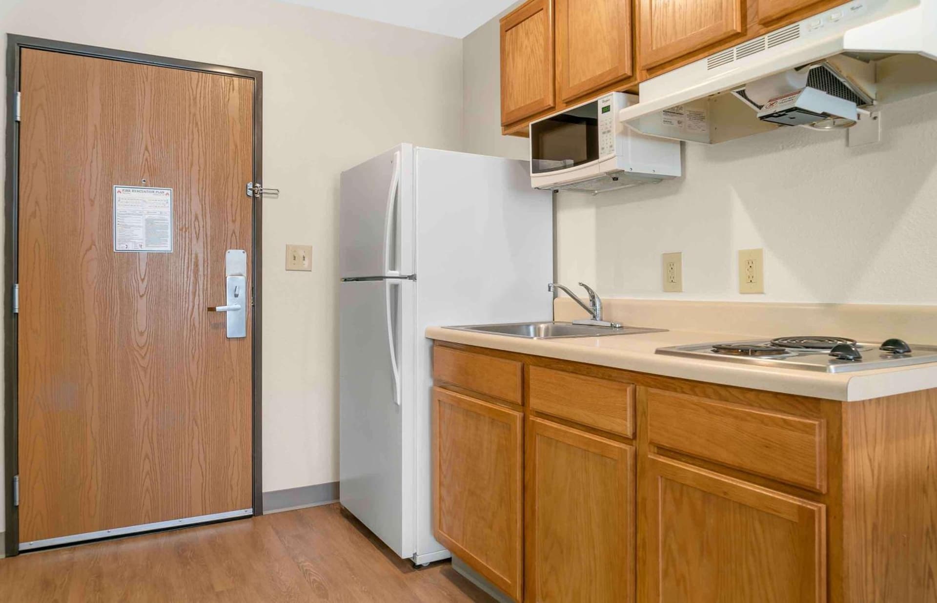 Extended Stay America Select Suites - Kalamazoo - West gallery photo in Kalamazoo, MI — image 5