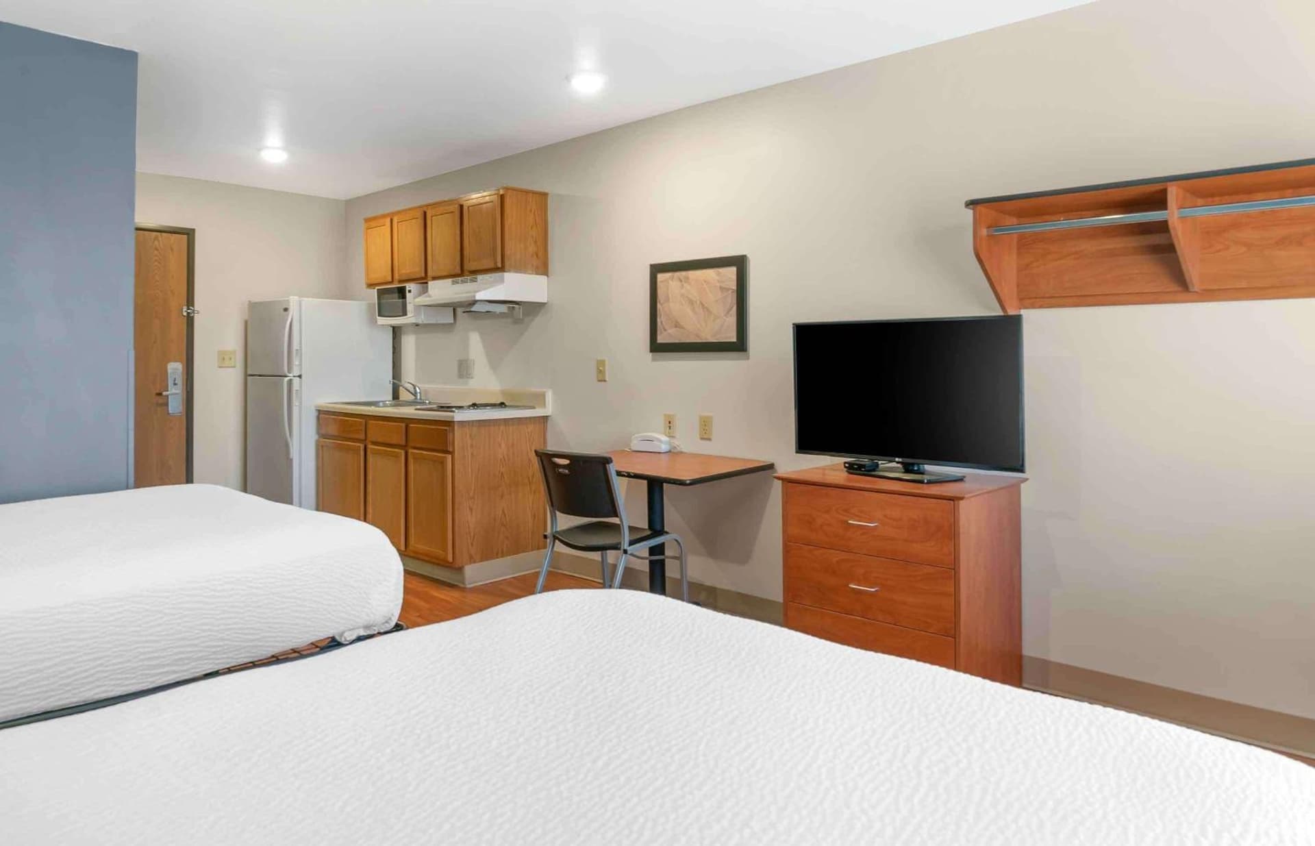 Extended Stay America Select Suites - Kalamazoo - West gallery photo in Kalamazoo, MI — image 33