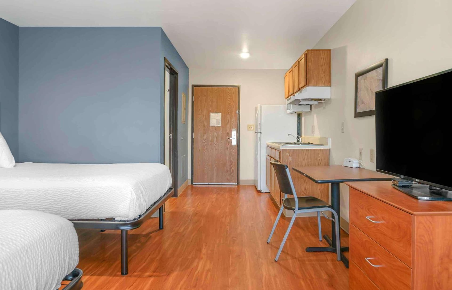 Extended Stay America Select Suites - Kalamazoo - West gallery photo in Kalamazoo, MI — image 25