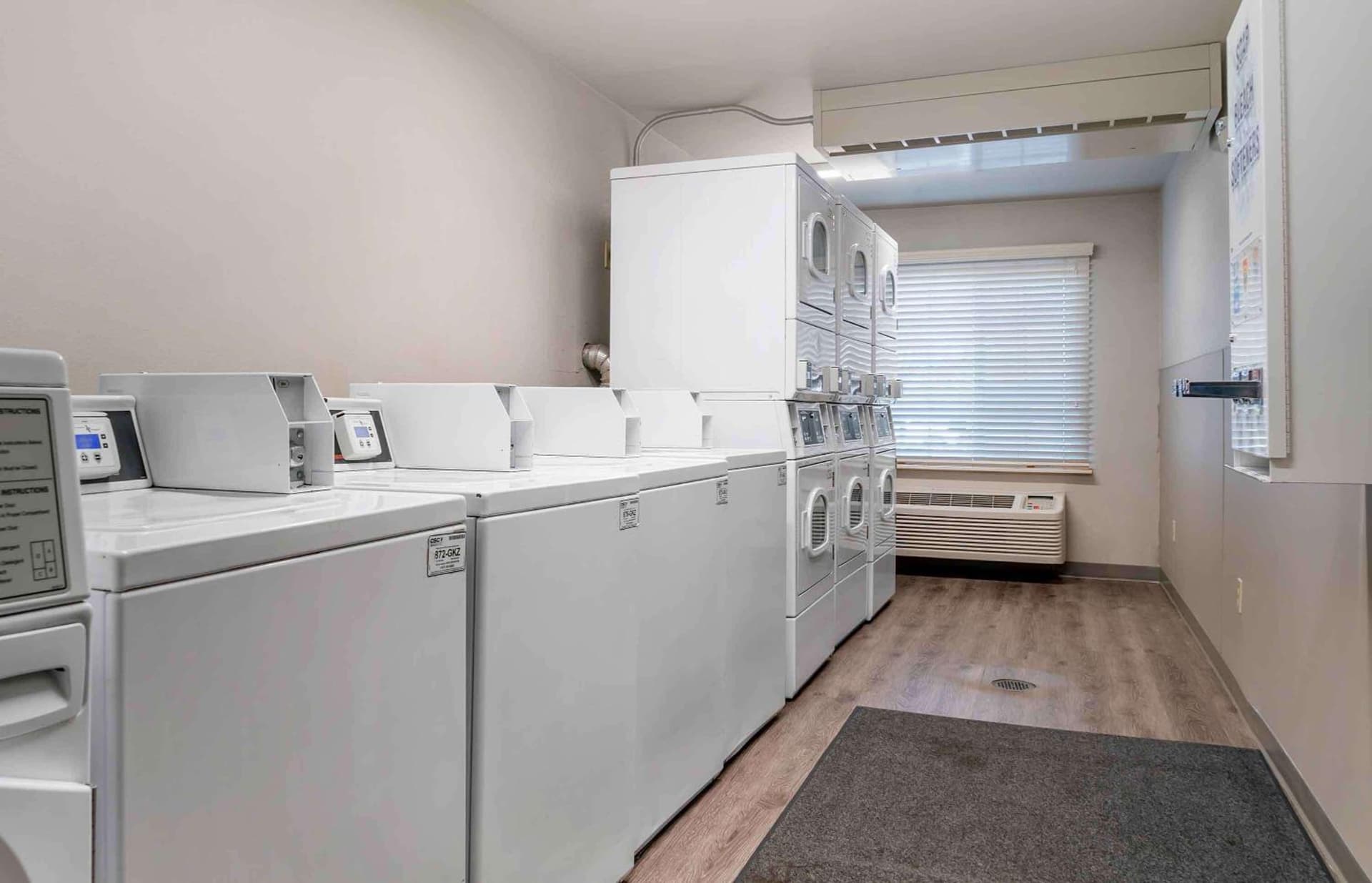 Extended Stay America Select Suites - Kalamazoo - West gallery photo in Kalamazoo, MI — image 17