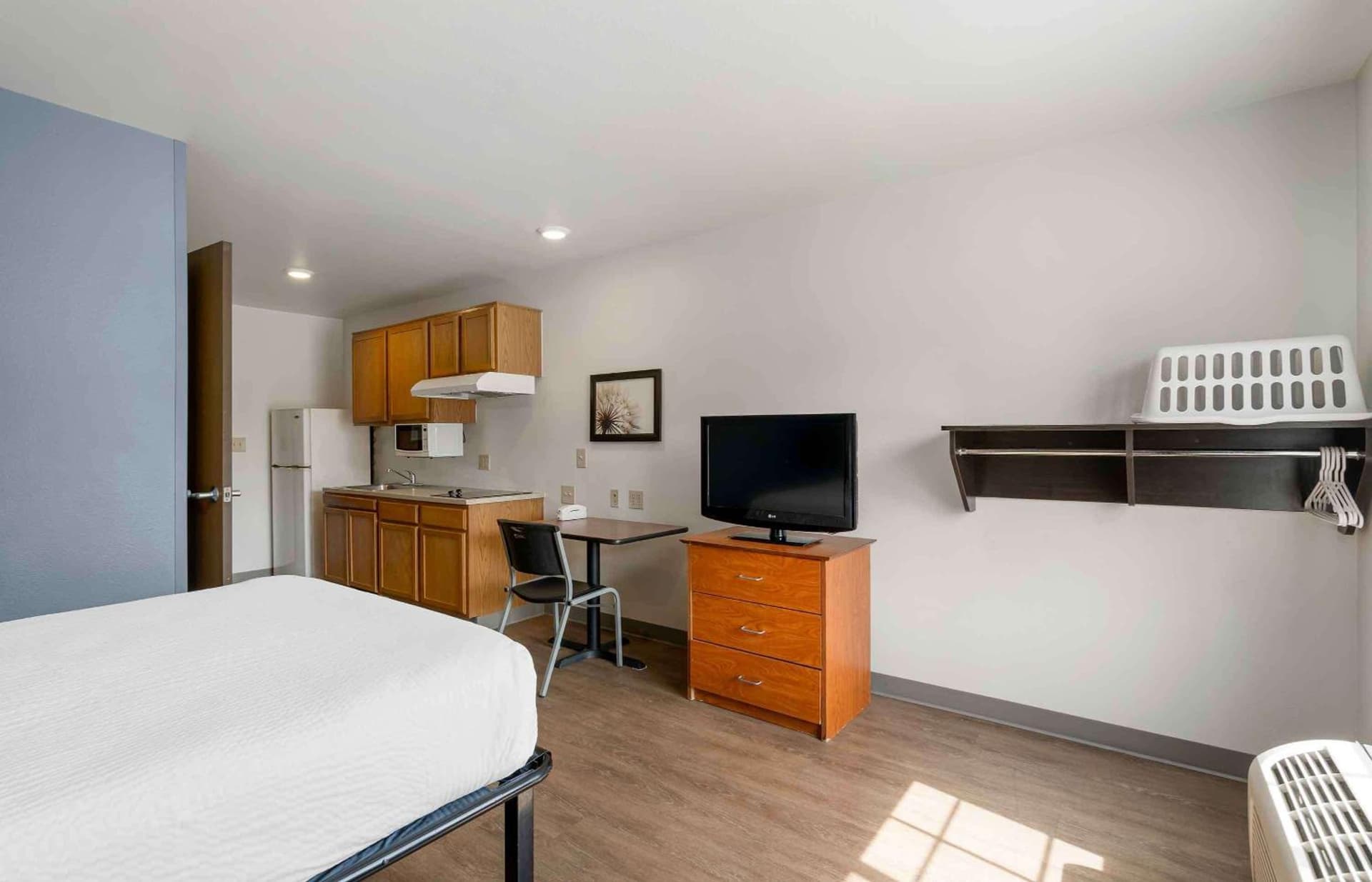 Extended Stay America Select Suites - Lakeland gallery photo in Lakeland, FL — image 28
