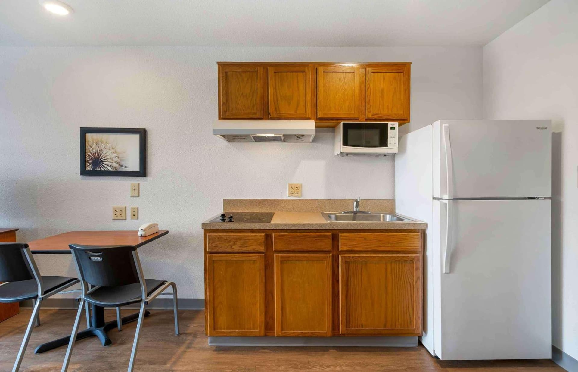 Extended Stay America Select Suites - Lakeland gallery photo in Lakeland, FL — image 11