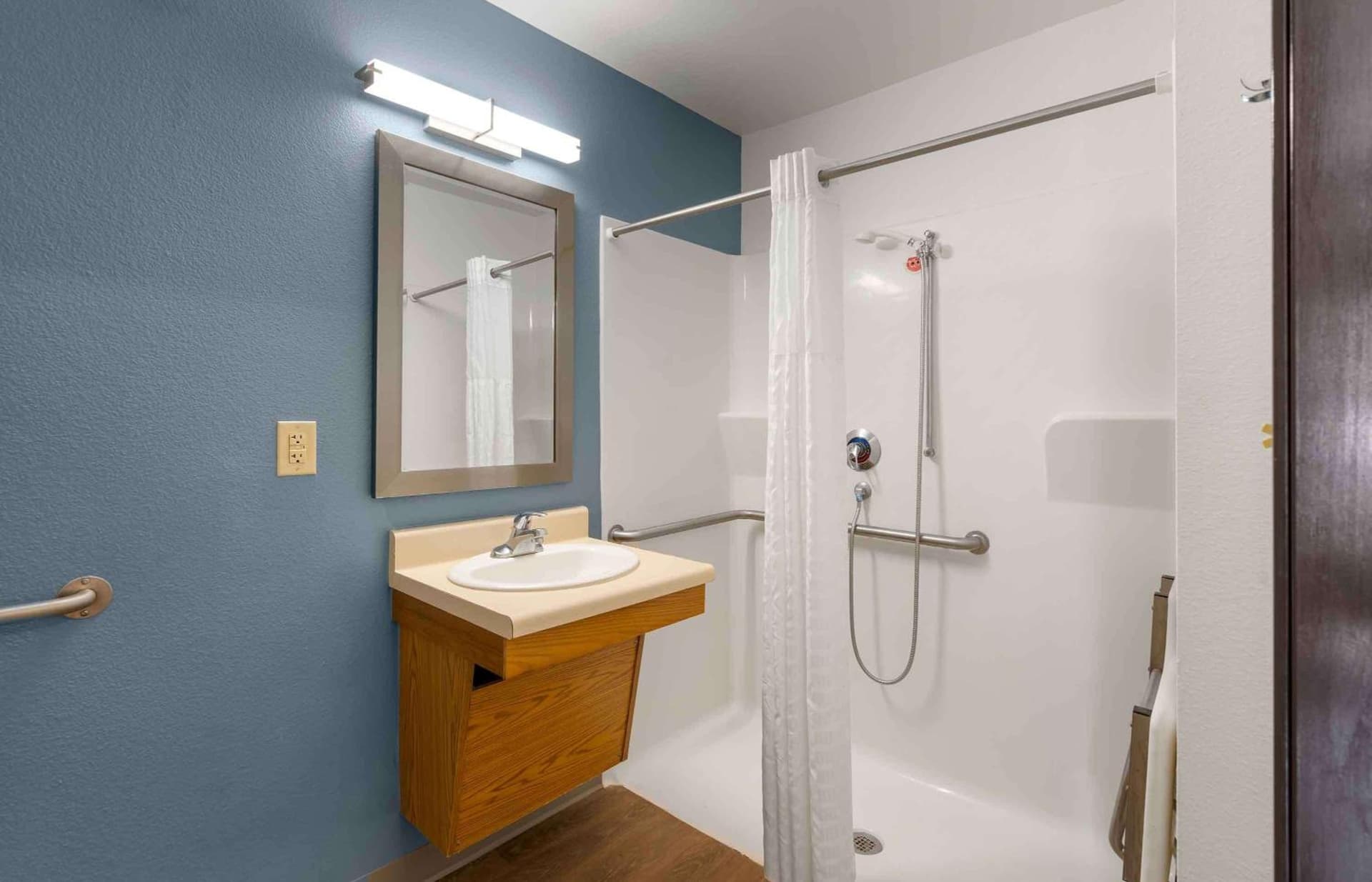 Extended Stay America Select Suites - Lakeland gallery photo in Lakeland, FL — image 9