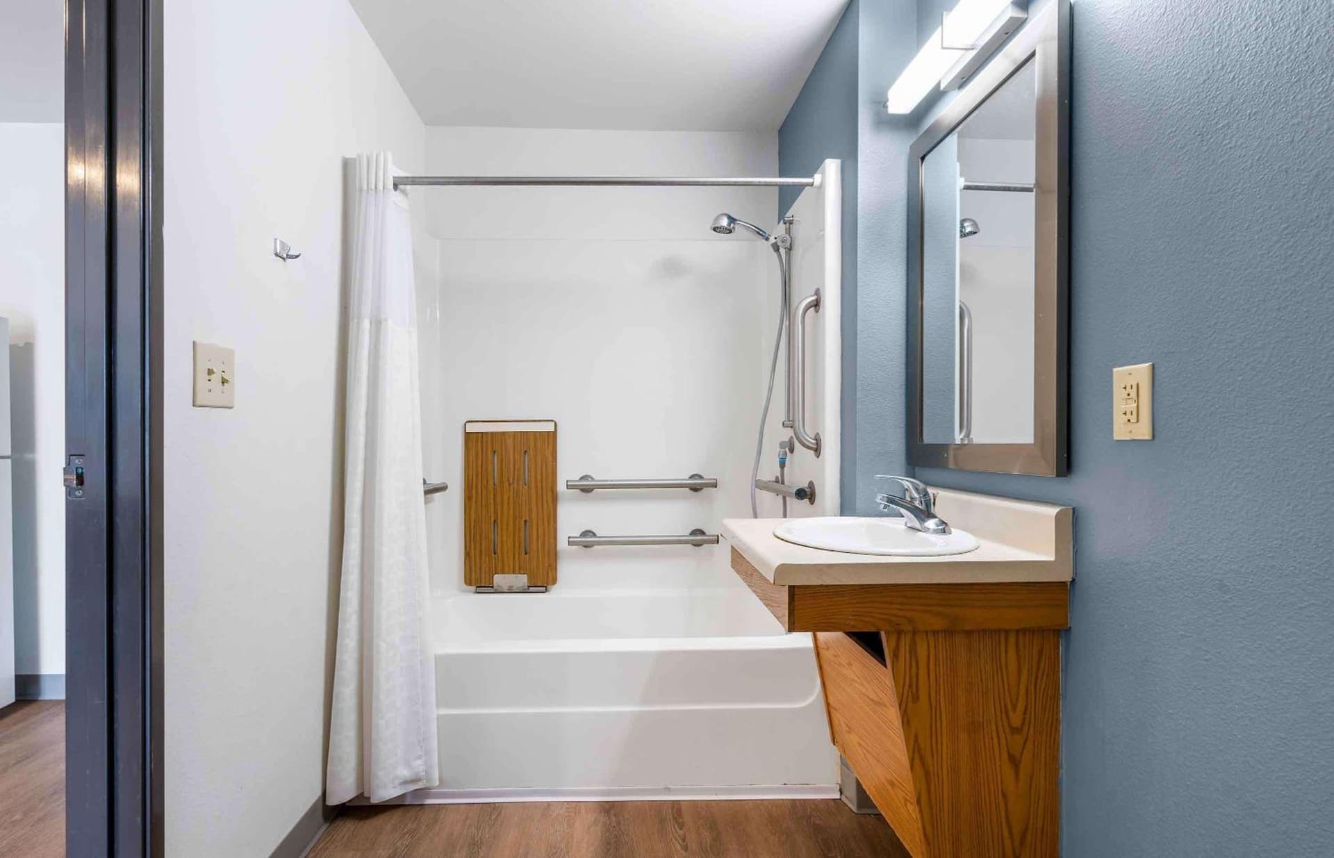 Extended Stay America Select Suites - Lakeland gallery photo in Lakeland, FL — image 15