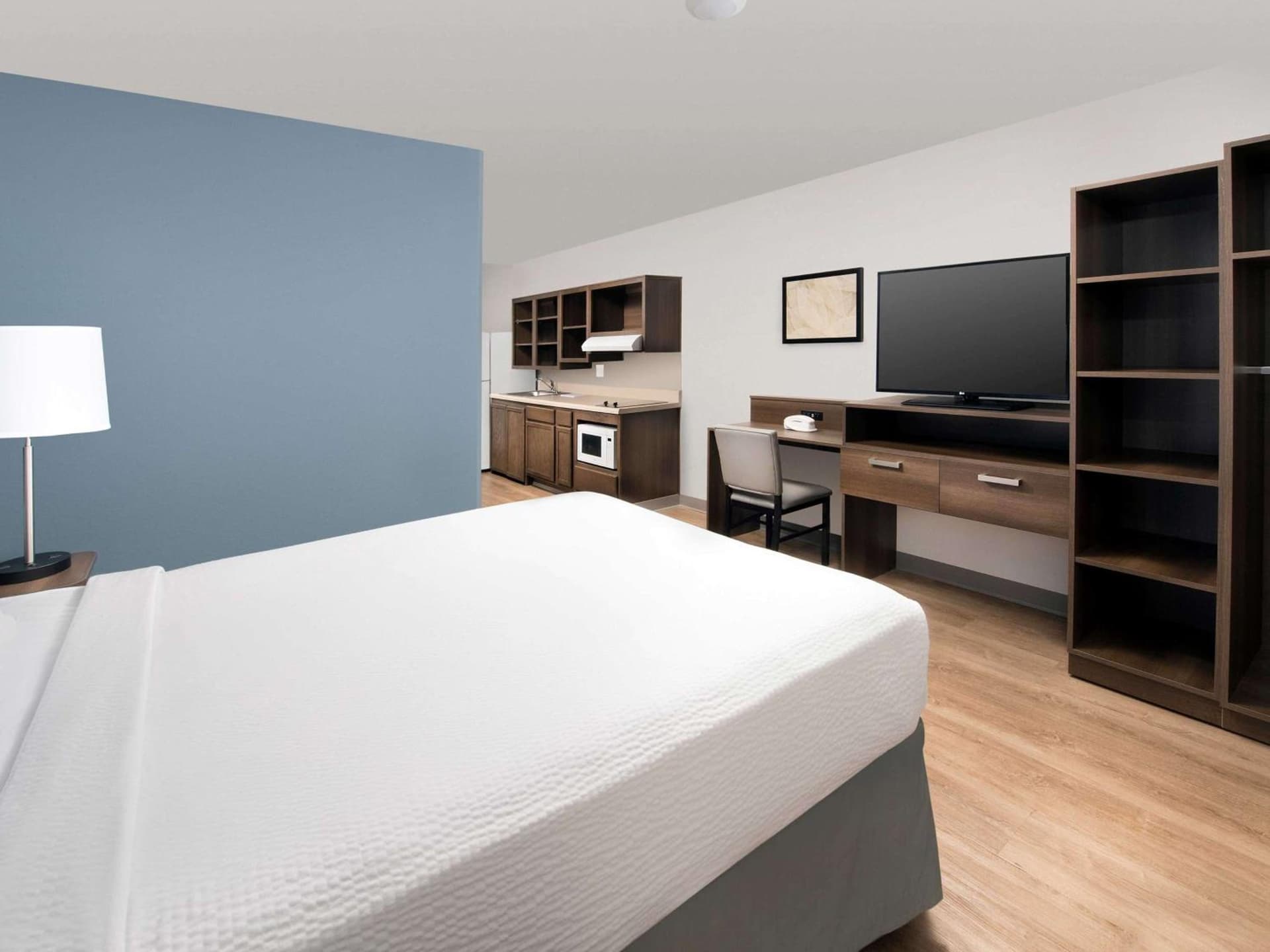 Extended Stay America Suites - Minneapolis - Fridley property views in Fridley, MN — gallery photo 3