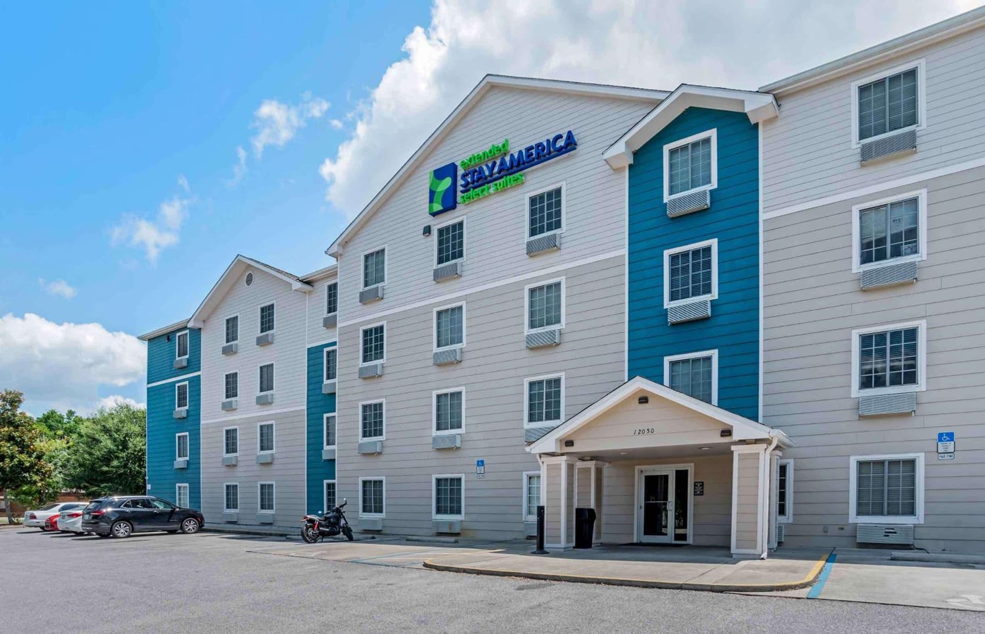 Extended Stay America Select Suites - Pensacola - Northeast property views in Pensacola, FL — gallery photo 3
