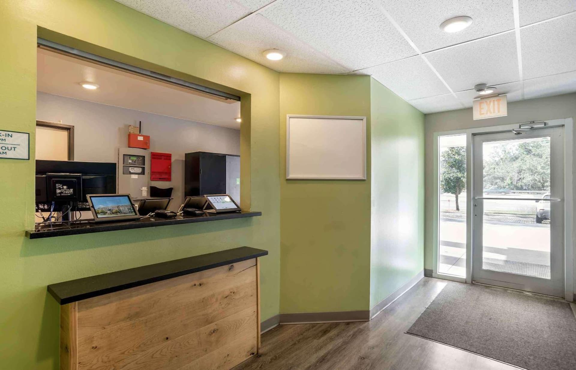Extended Stay America Select Suites - Pensacola - Northeast gallery photo in Pensacola, FL — image 20