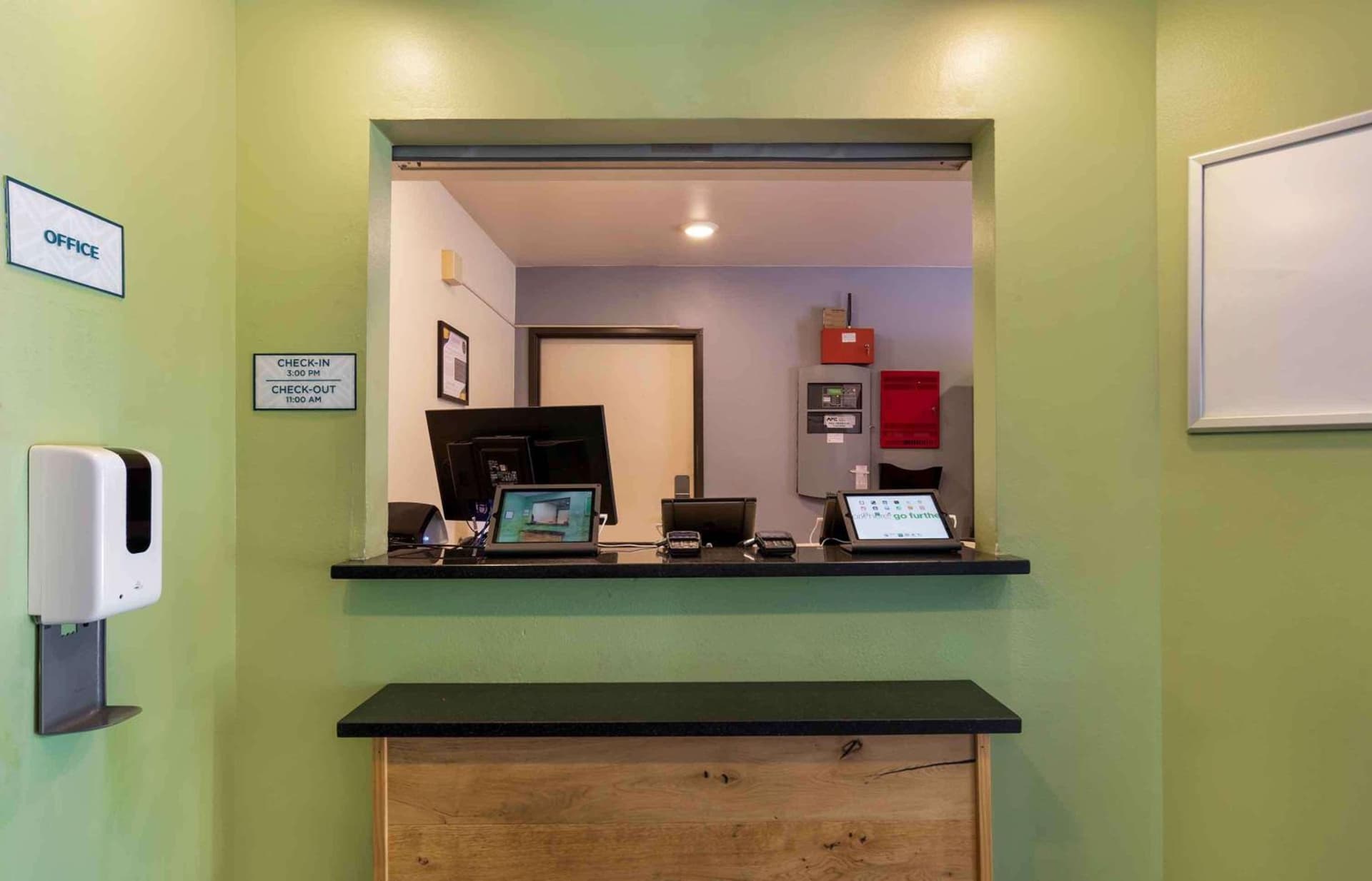 Extended Stay America Select Suites - Pensacola - Northeast gallery photo in Pensacola, FL — image 25